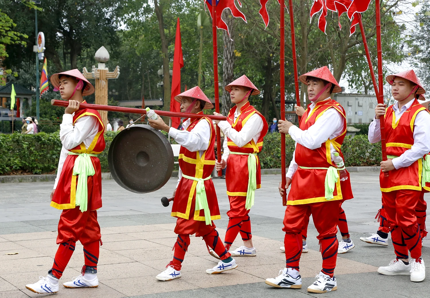 Đặc sắc lễ rước kiệu về Đền Hùng