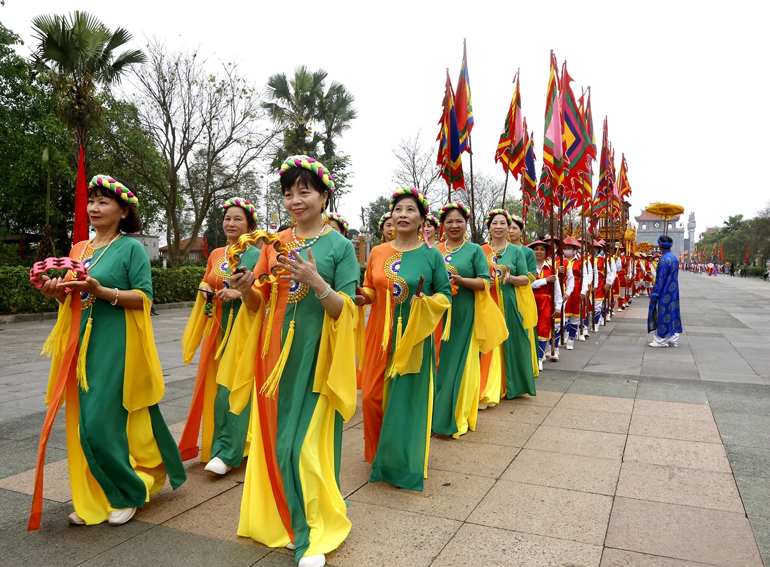 Đặc sắc lễ rước kiệu về Đền Hùng