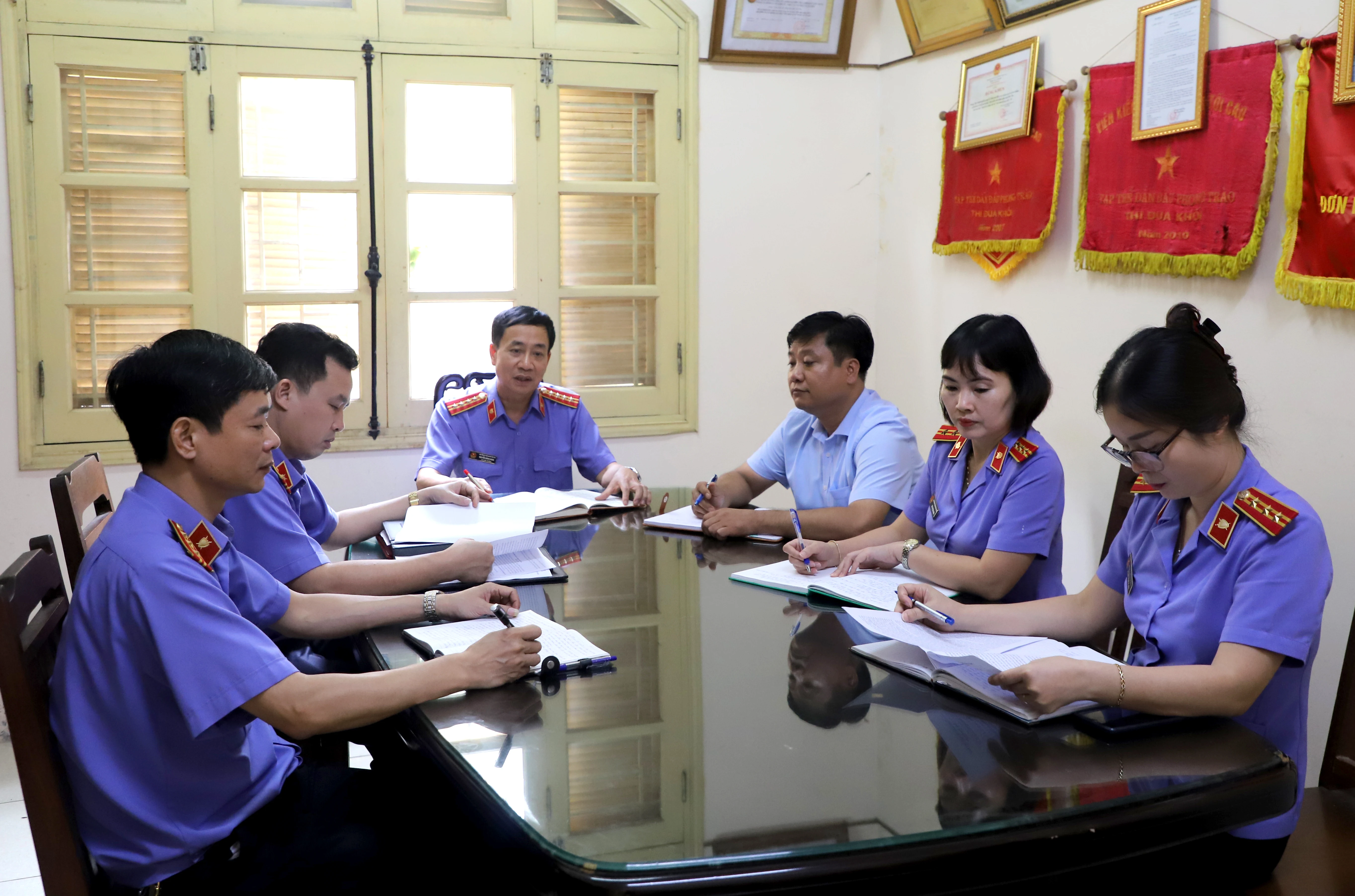 Kỳ 3: “Lửa thử vàng” bản lĩnh, đạo đức người cán bộ