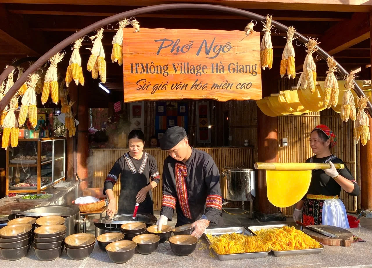 Phở ngô trở thành“sứ giả văn hóa” của miền Cao nguyên đá Hà Giang.  Phở ngô - “sứ giả văn hóa” của vùng núi đá Hà Giang