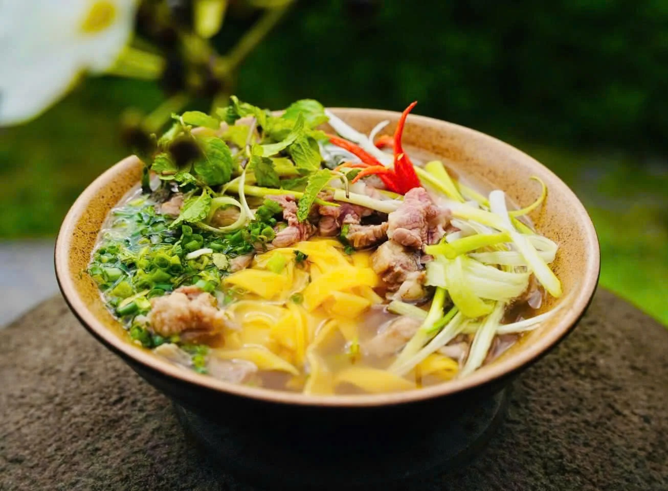 Đặc sản phở ngô Hà Giang Phở ngô - “sứ giả văn hóa” của vùng núi đá Hà Giang