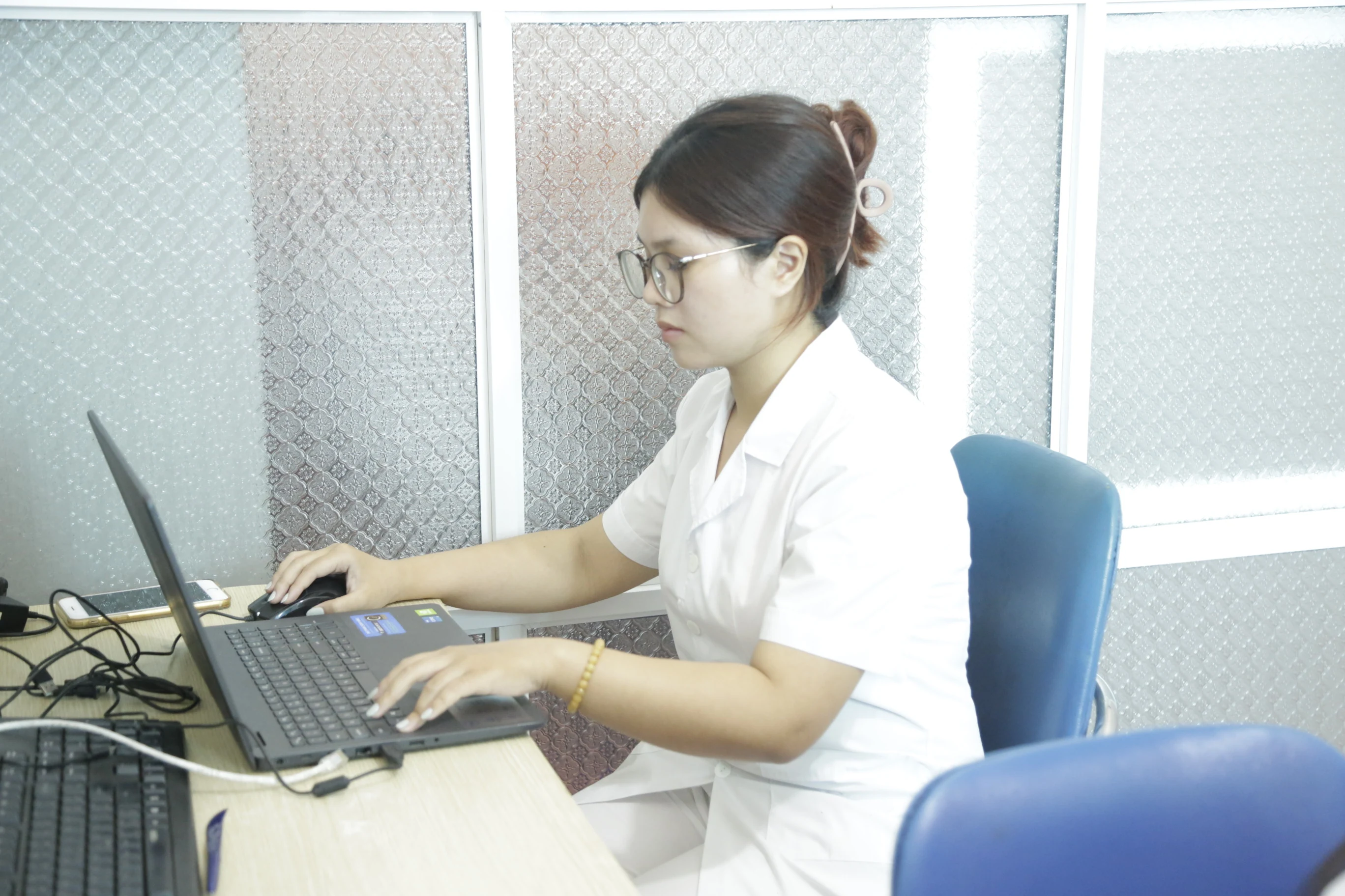 Buồn vui chuyện bác sĩ ở Bệnh viện Tâm thần