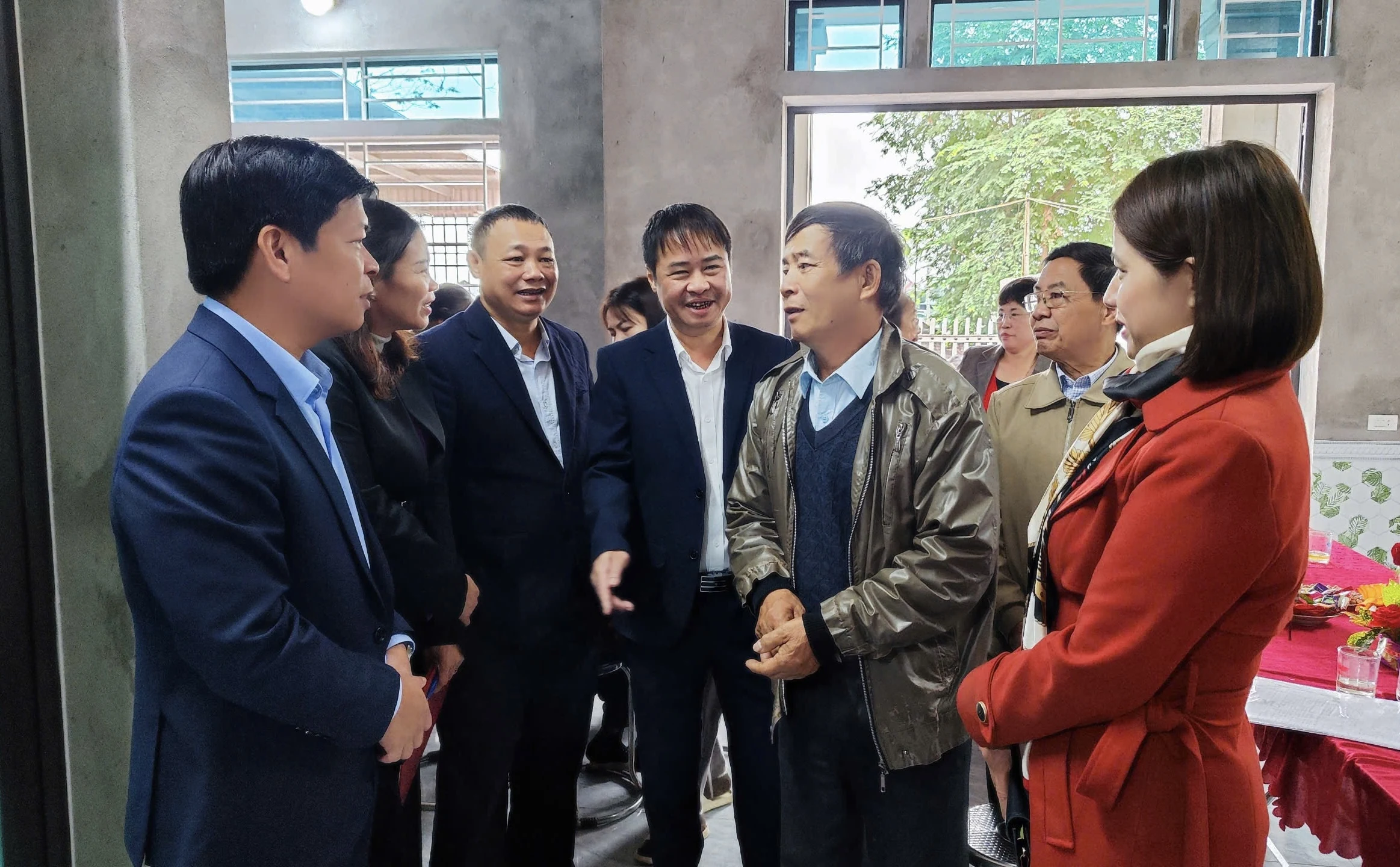 Trao nhà “Đại Đoàn kết” cho gia đình có hoàn cảnh đặc biệt khó khăn