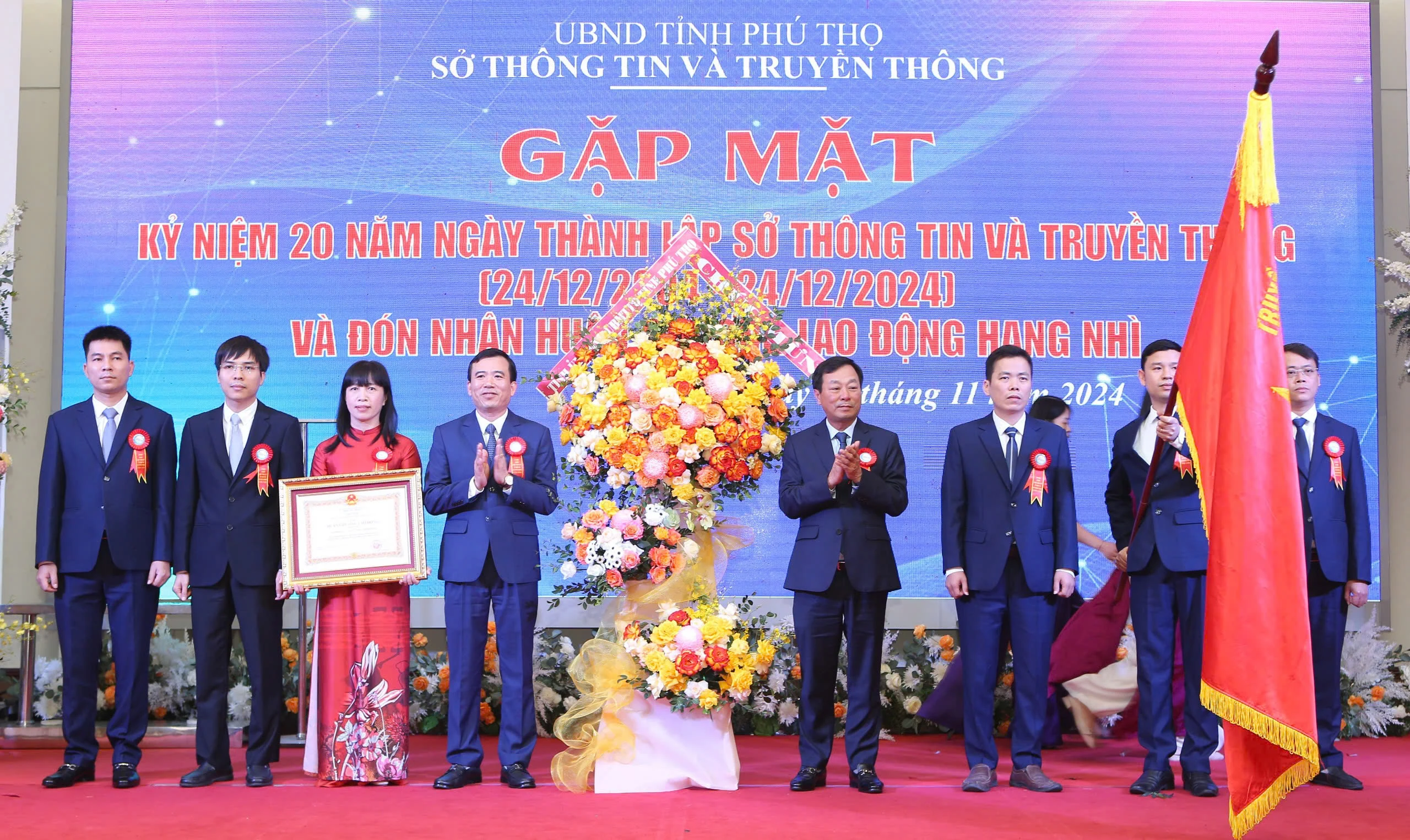 Tạo chuyển biến mạnh mẽ trên cả 3 trụ cột của chuyển đổi số