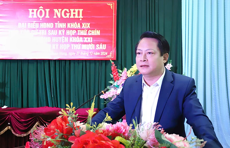 Đại biểu HĐND tỉnh tiếp xúc cử tri tại huyện Đoan Hùng