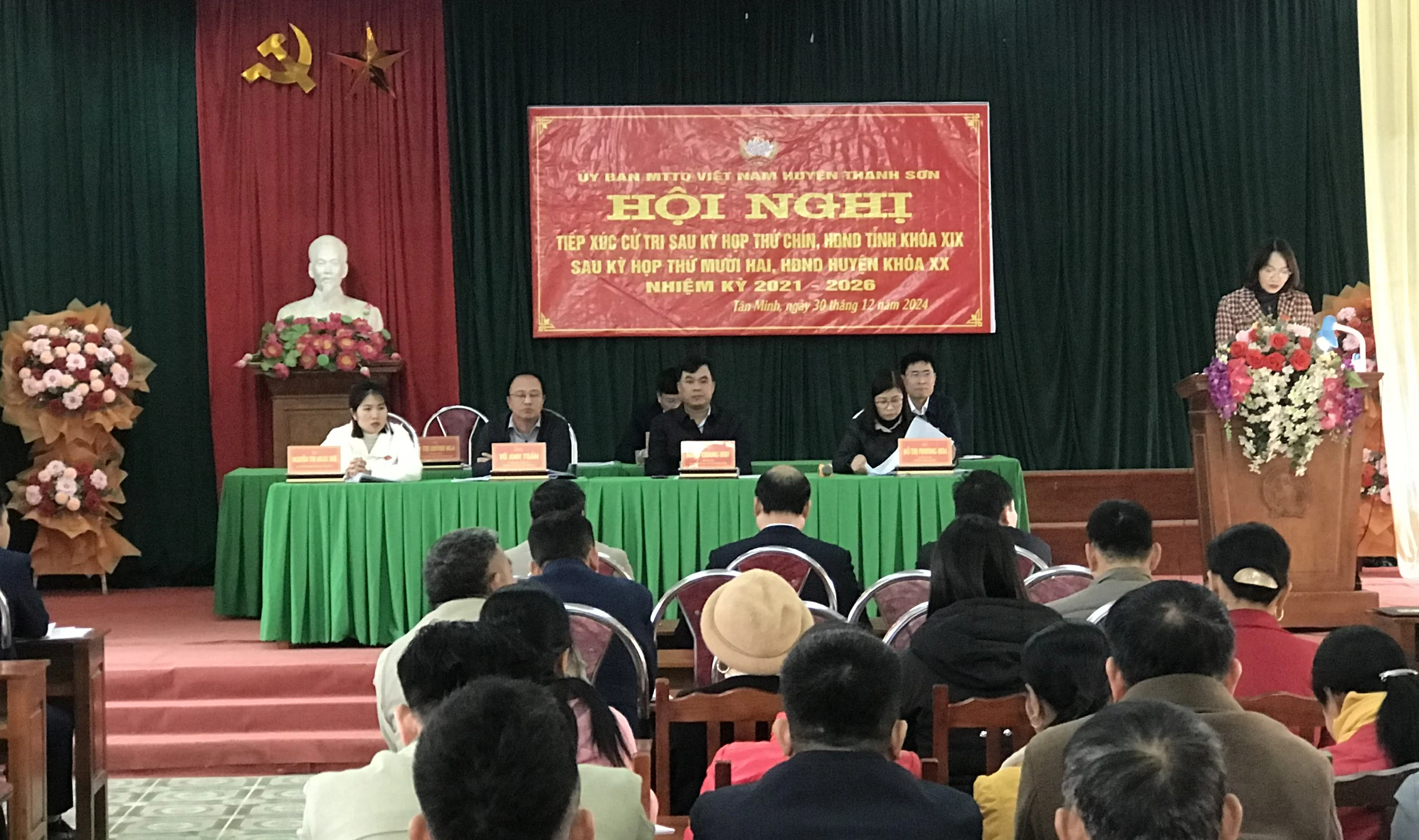 Đại biểu HĐND tỉnh tiếp xúc cử tri