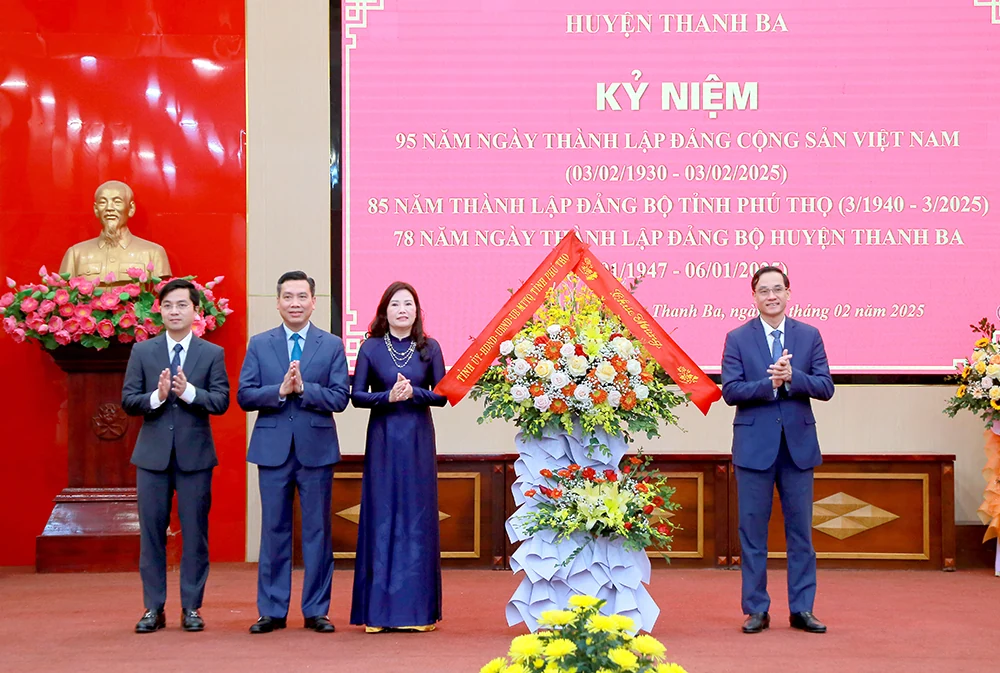 Huyện Thanh Ba gặp mặt kỷ niệm 95 năm thành lập Đảng Cộng sản Việt Nam