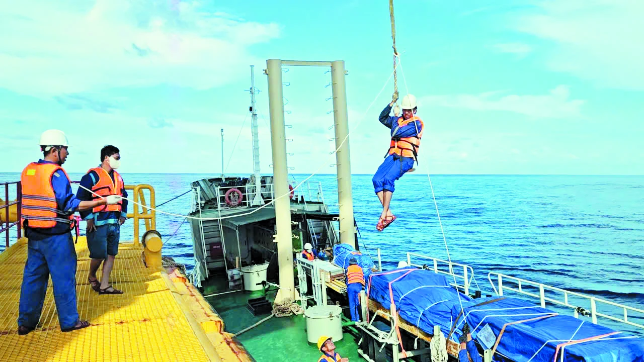 Đi anh em nhớ, ở anh em thương