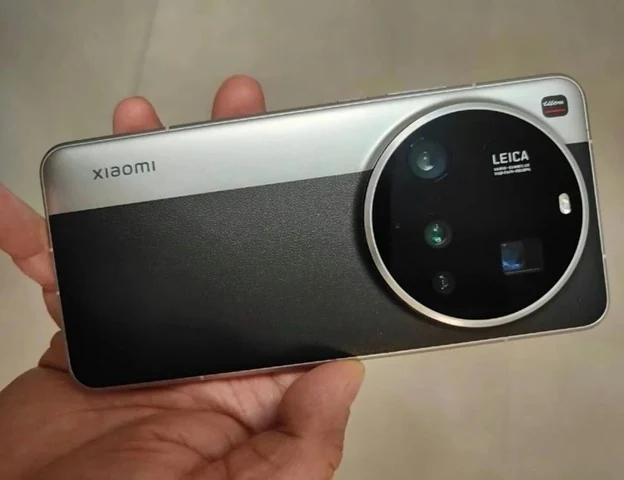Xiaomi 15 Ultra Phiên Bản Màu Đen Sang Trọng, Camera Đỉnh Cao