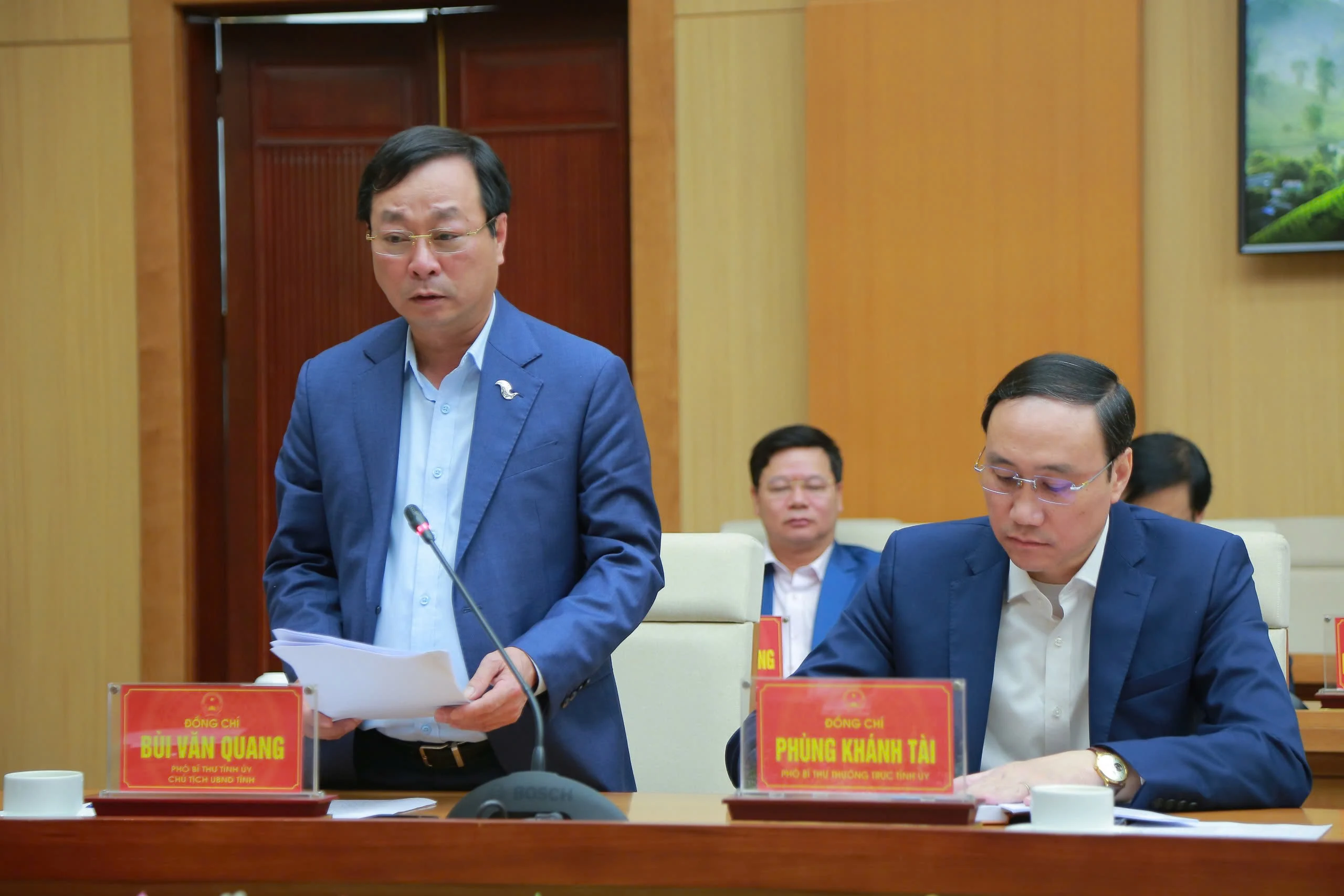 Phó Thủ tướng Chính phủ Nguyễn Chí Dũng làm việc với tỉnh