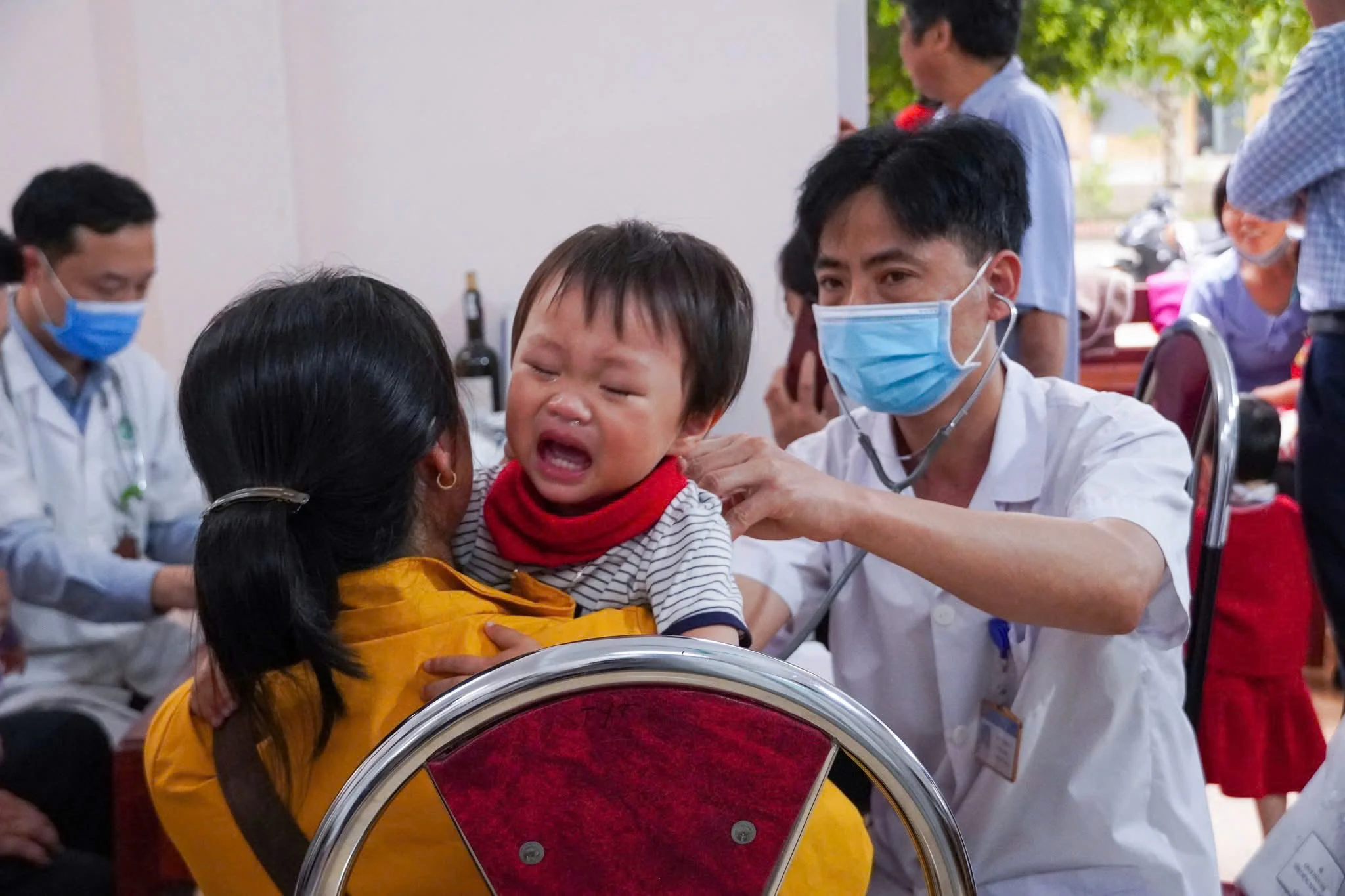 Hoàn thành tiêm chủng vắc xin phòng bệnh Sởi trong tháng 3