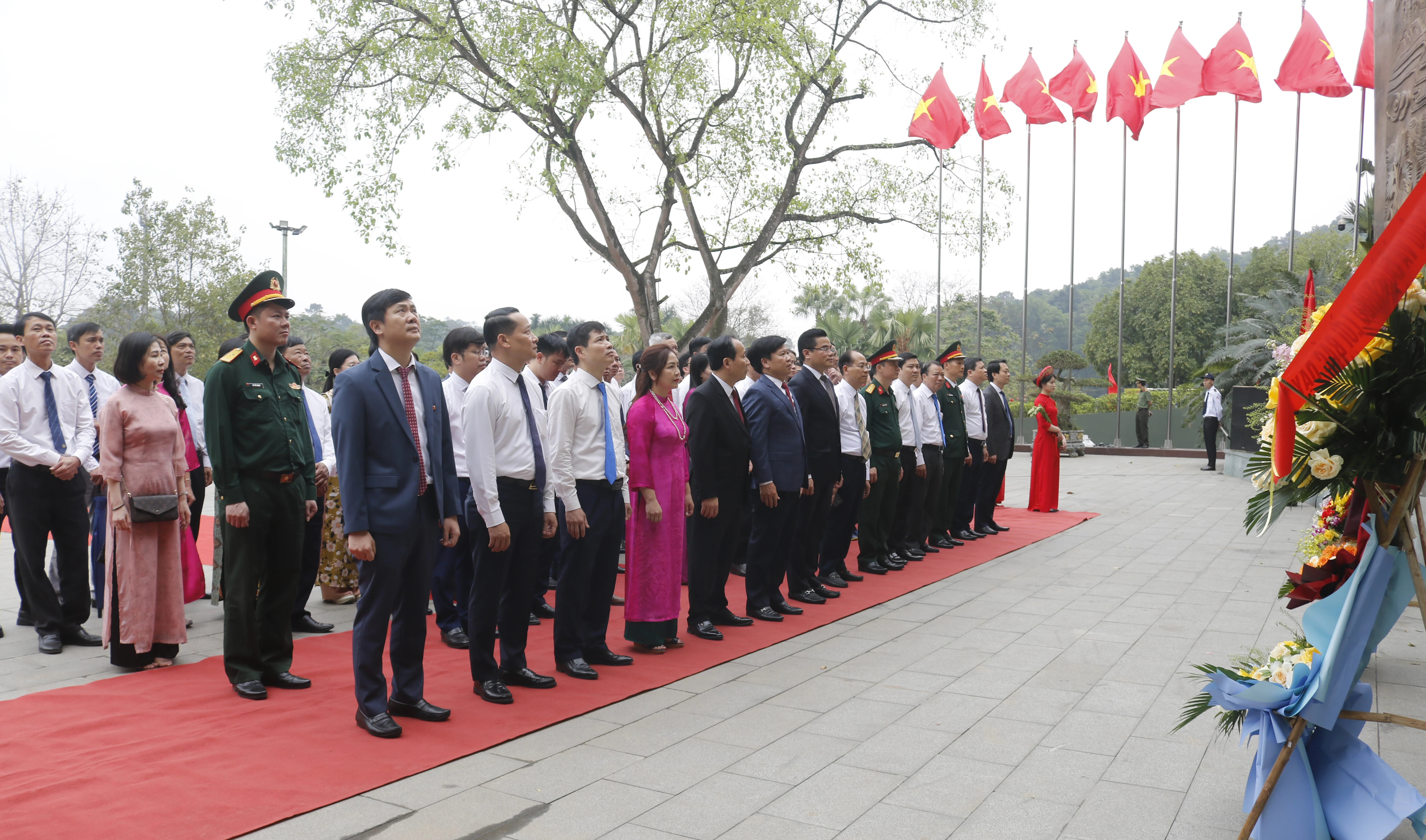 Thị xã Phú Thọ dâng hương tưởng niệm các Vua Hùng