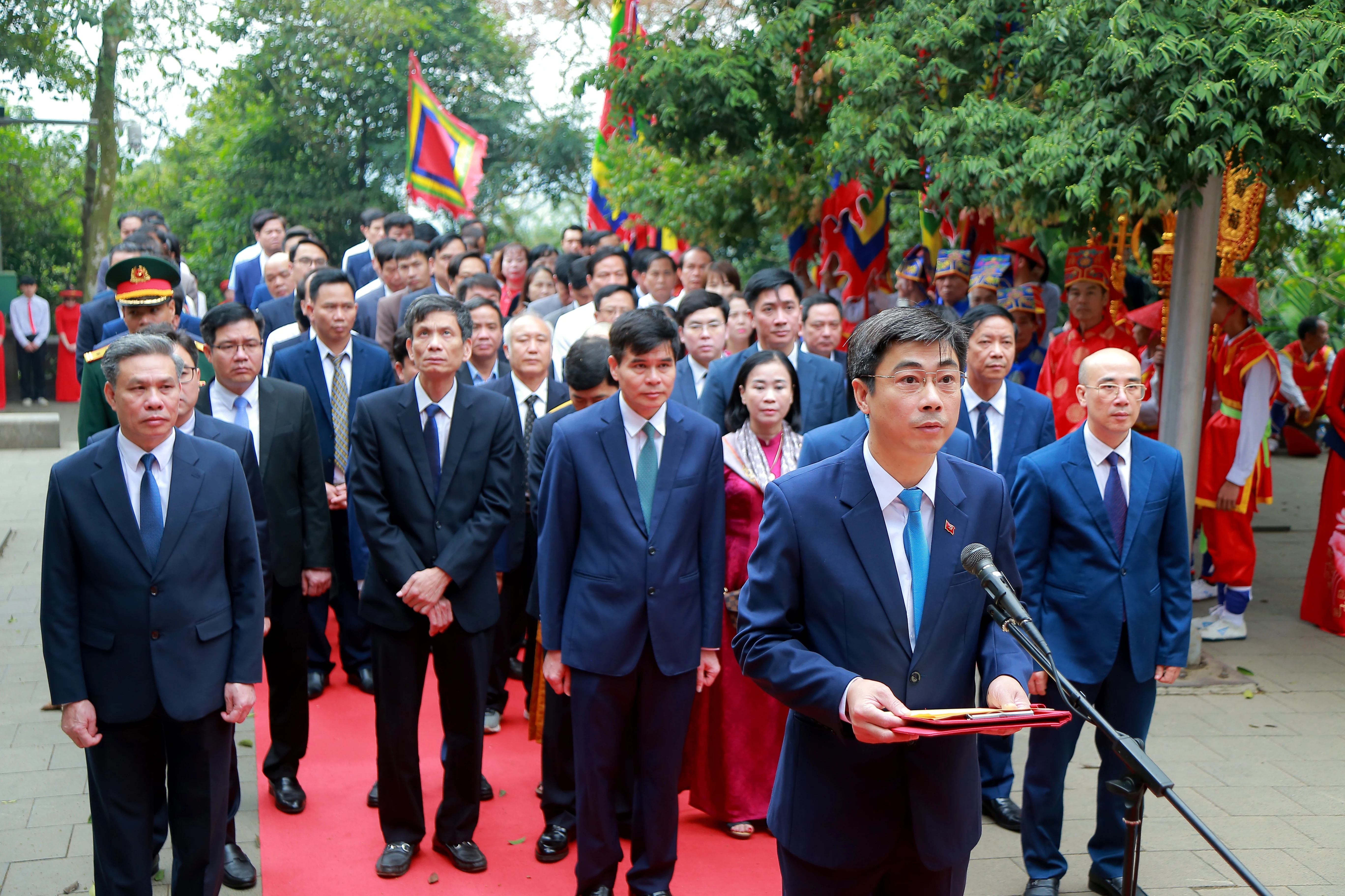 Thành phố Việt Trì dâng hương tưởng niệm các Vua Hùng