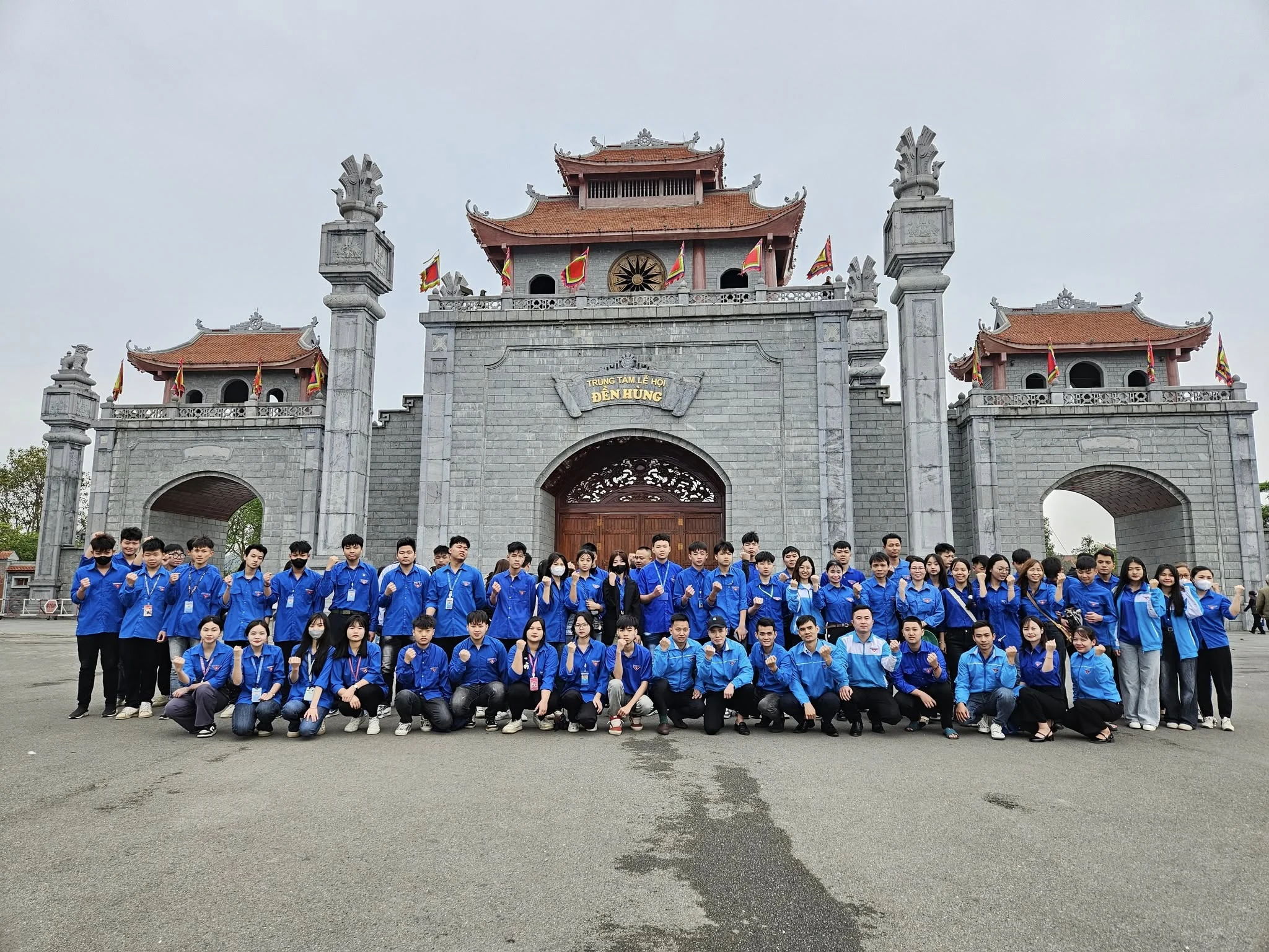 Gần 4.000 lượt thanh niên tình nguyện tham gia phục vụ Giỗ Tổ Hùng Vương năm 2025