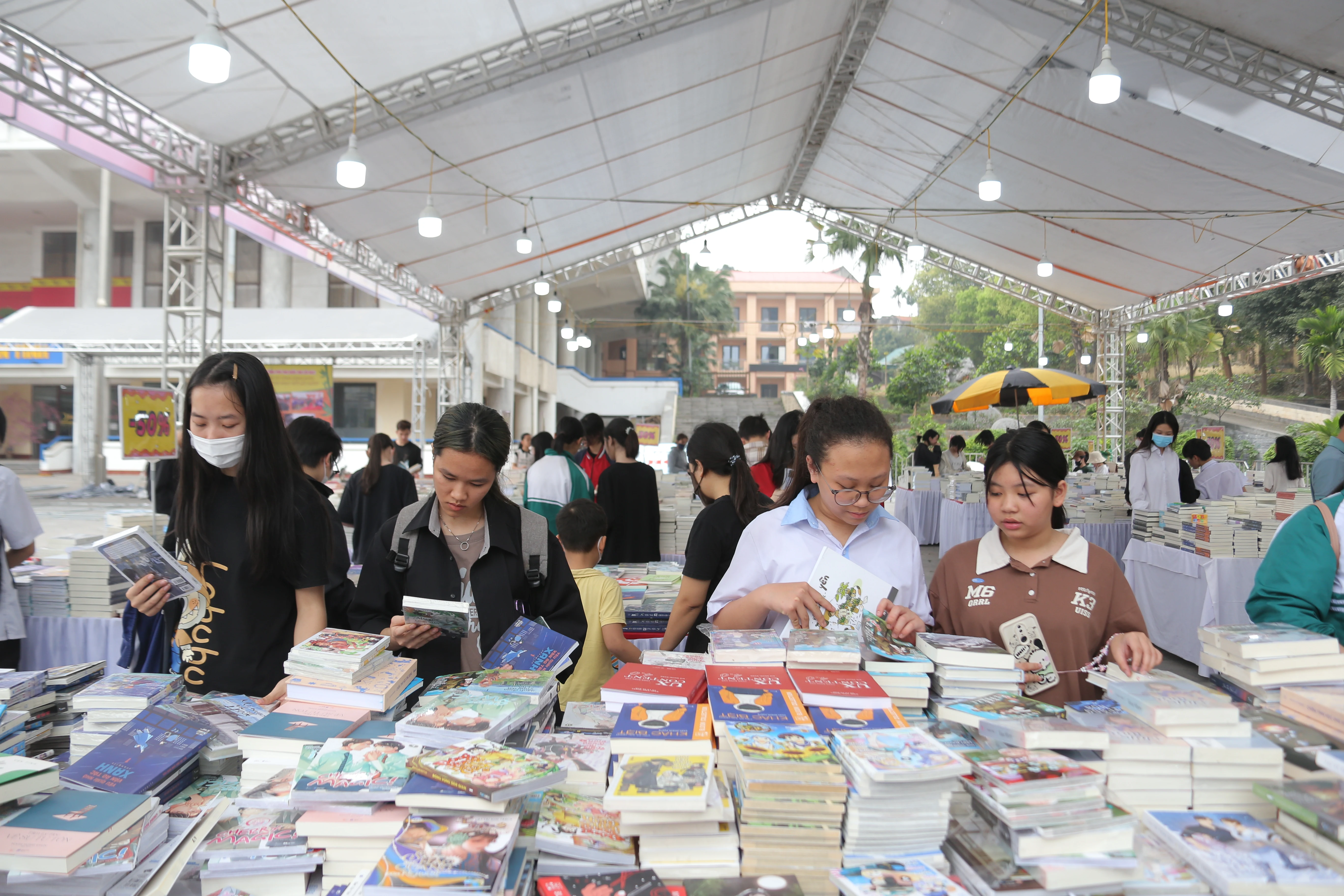 Hội Sách Đất Tổ 2025