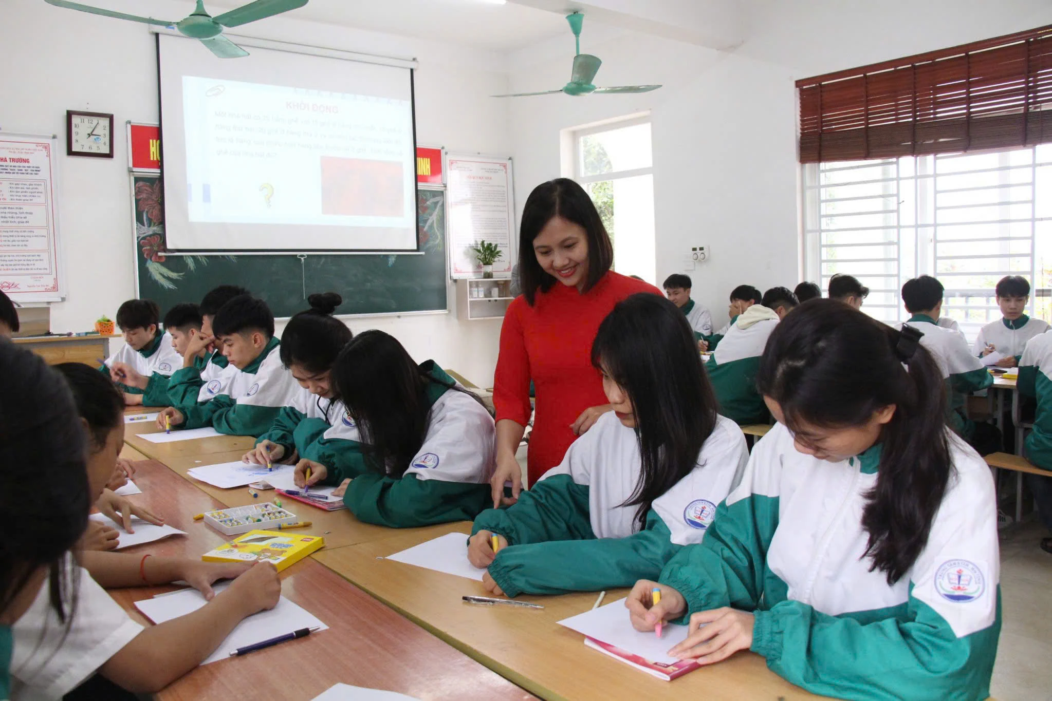 Điều chỉnh sắp xếp một số đơn vị sự nghiệp công lập thuộc Sở Giáo dục và Đào tạo