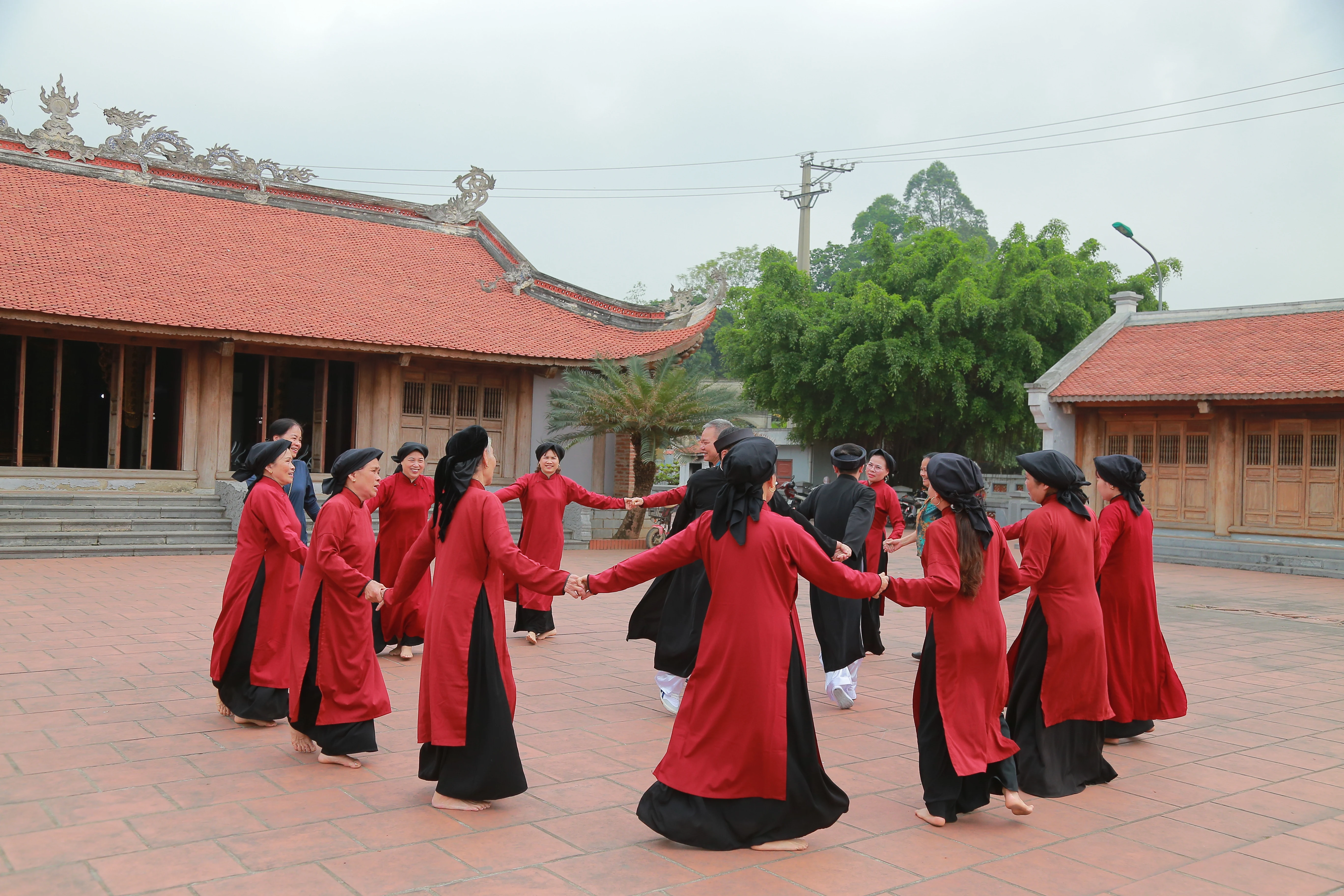 Trình diễn Hát Xoan làng cổ phục vụ Lễ hội Đền Hùng