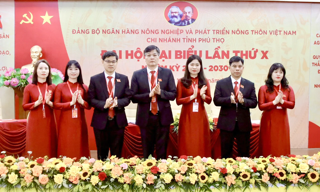 Đại hội đại biểu Đảng bộ Agribank Chi nhánh tỉnh Phú Thọ lần thứ X