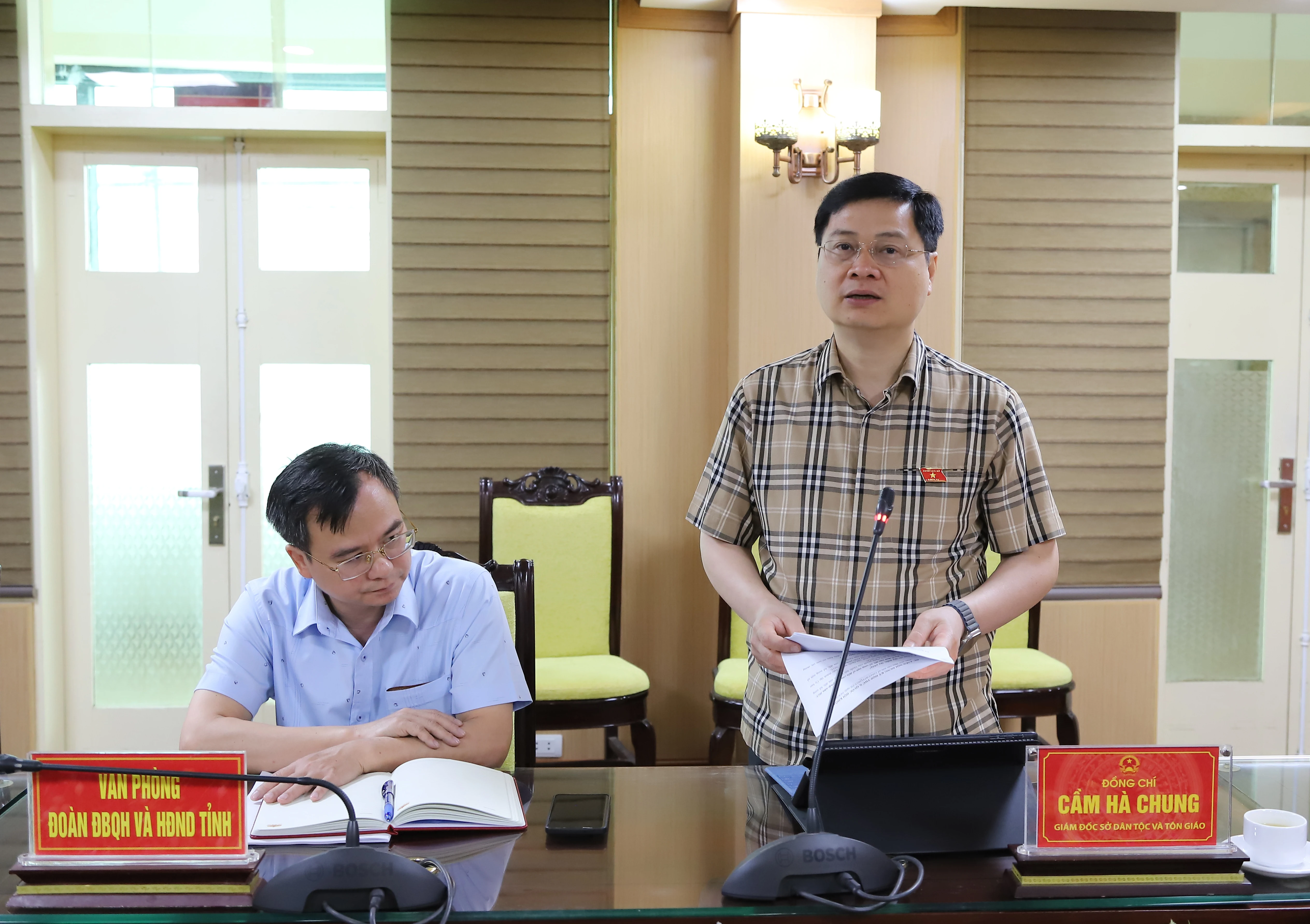 Hội nghị lấy ý kiến tham gia vào dự án Luật Bầu cử ĐBQH và đại biểu HĐND (sửa đổi)