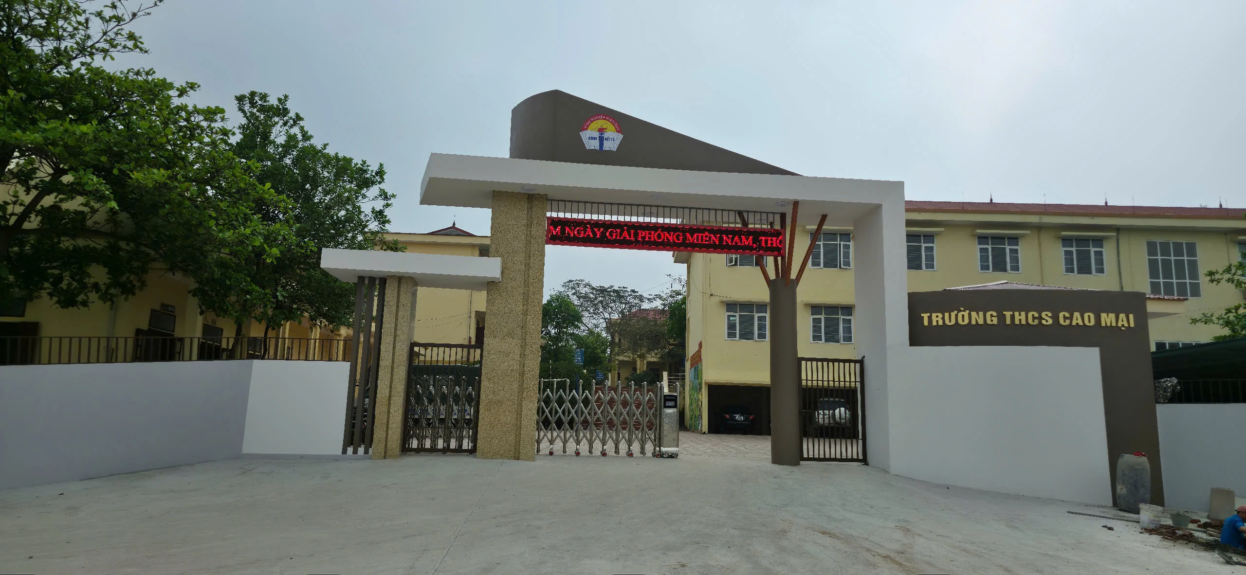 Làm rõ vụ nam sinh bị bạo lực trong nhà vệ sinh