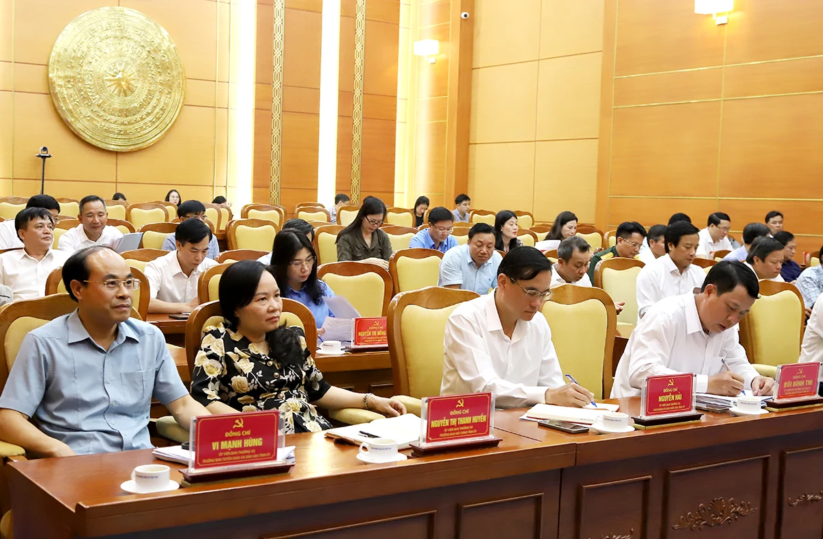 Thông qua Đề án sắp xếp, tổ chức lại đơn vị hành chính các cấp tỉnh Phú Thọ