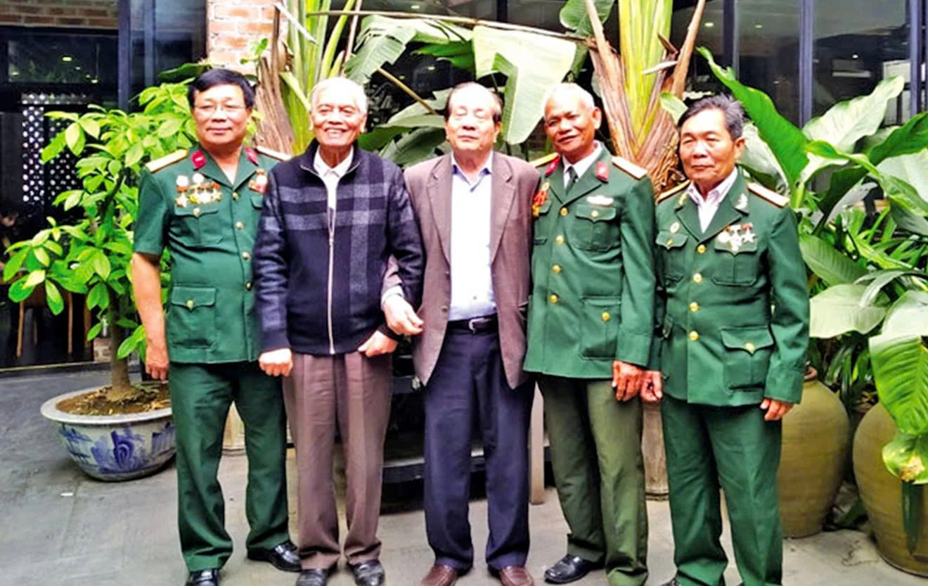 Kỳ I: Ký ức thời hoa lửa