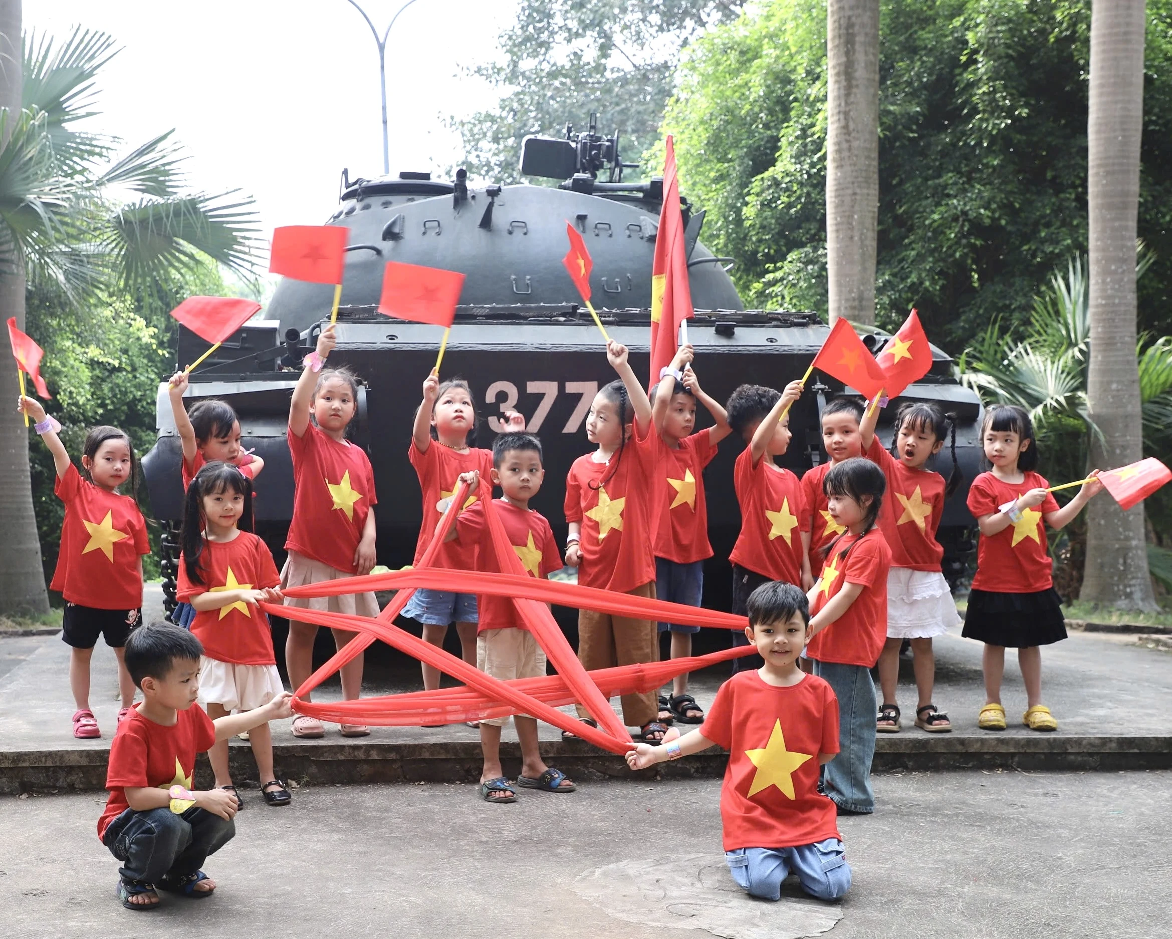 Tuổi thơ yêu nước