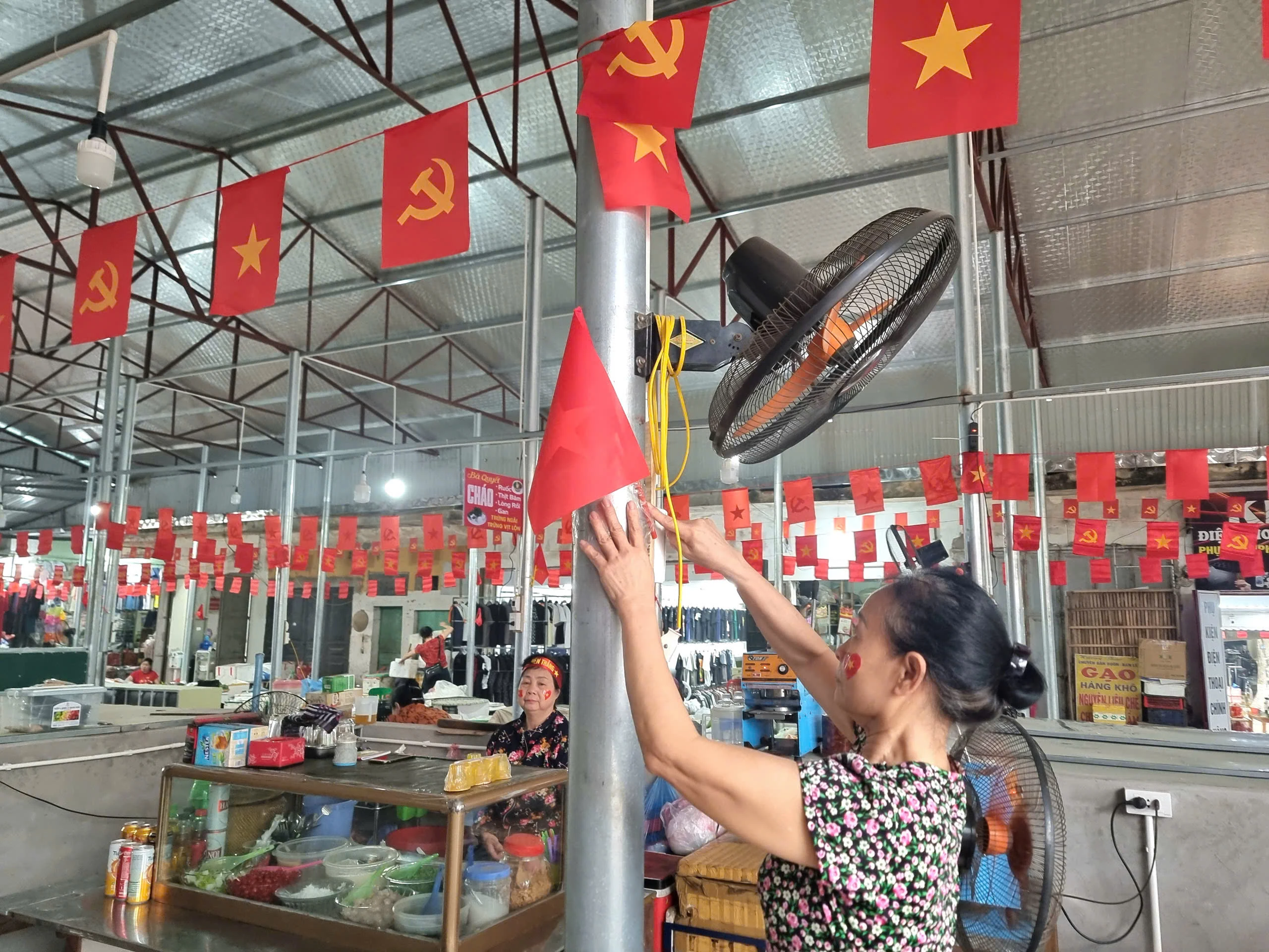 Lan tỏa lòng yêu nước từ những điều giản dị