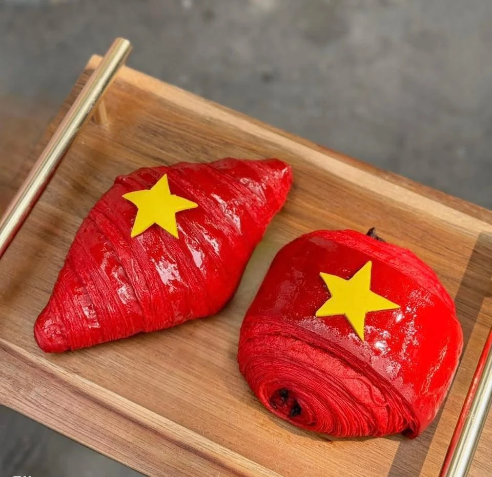 Ẩm thực sắc cờ: Sáng tạo từ lòng yêu nước