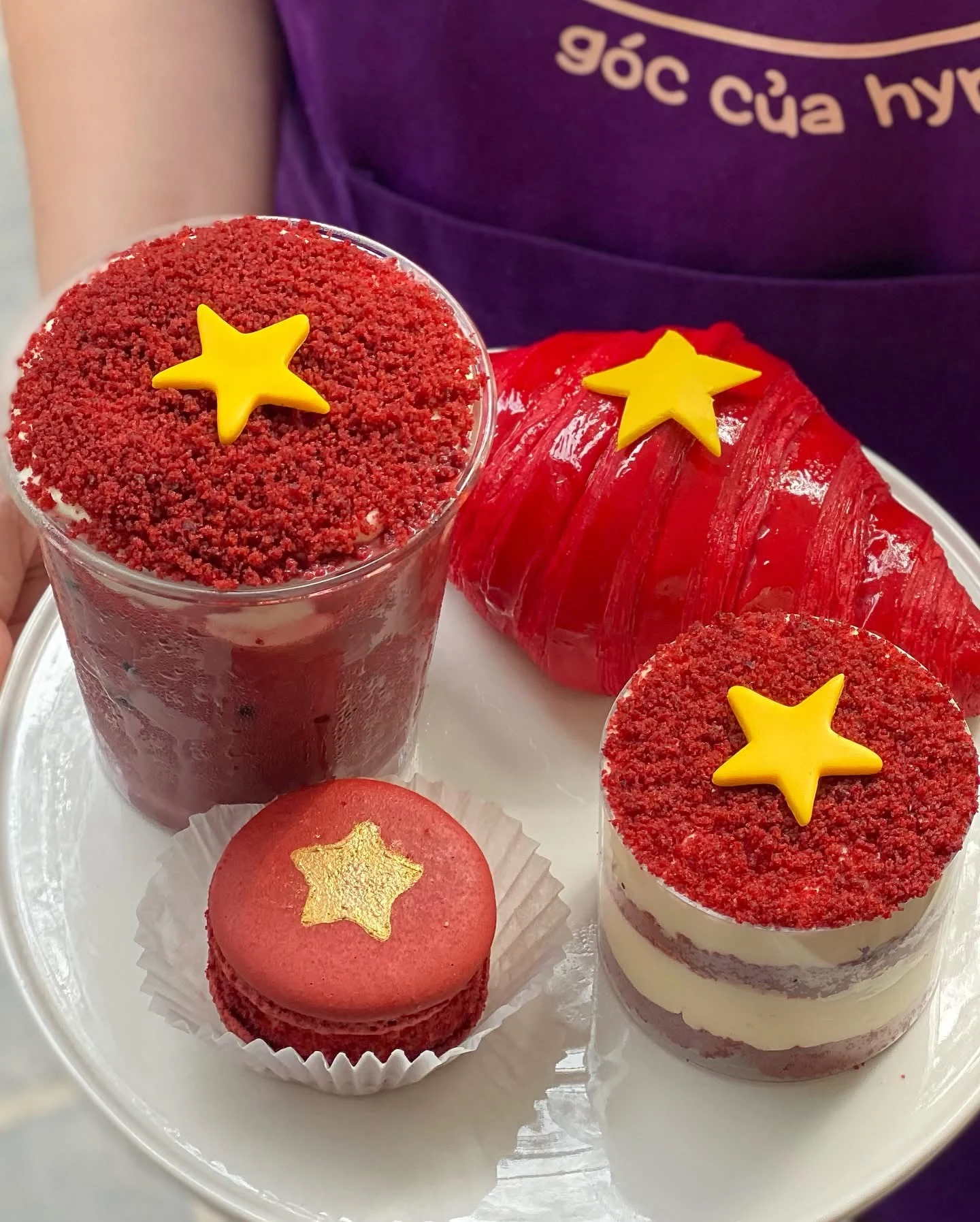 Ẩm thực sắc cờ: Sáng tạo từ lòng yêu nước