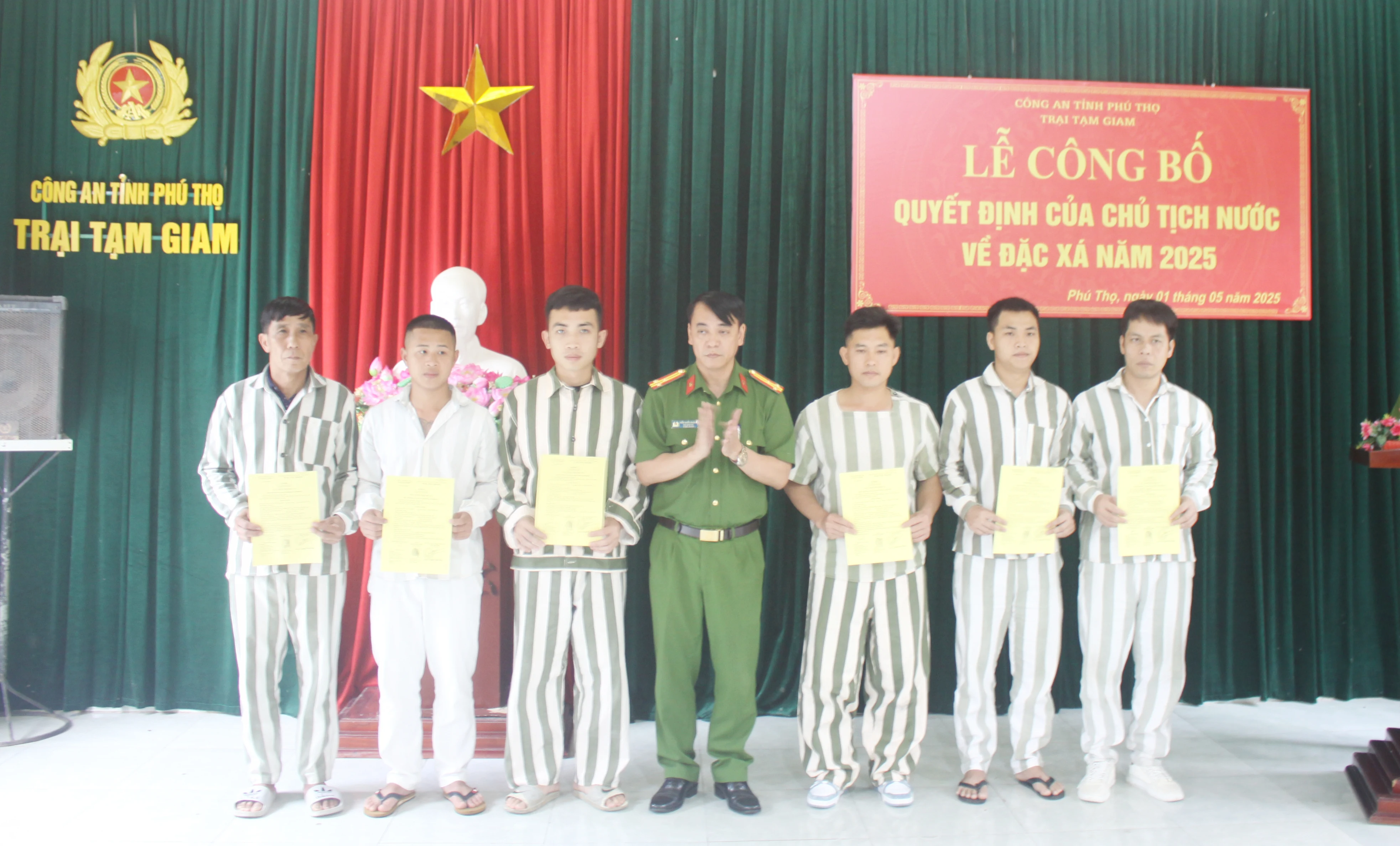 Trại tạm giam, Công an tỉnh công bố Quyết định đặc xá cho 11 phạm nhân