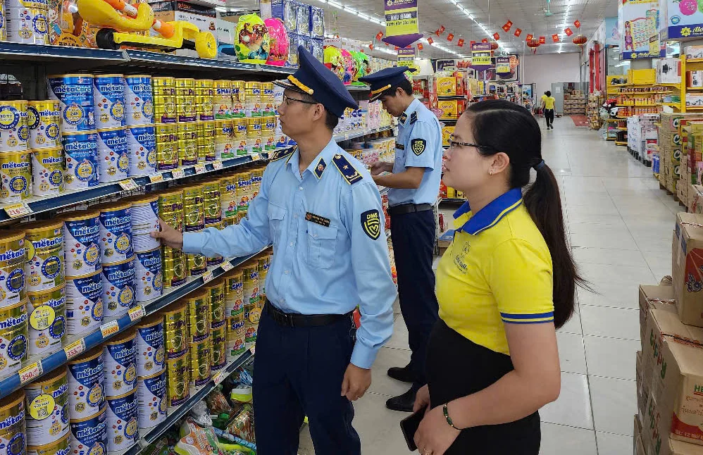 Quyết liệt chống buôn lậu, gian lận thương mại và hàng giả