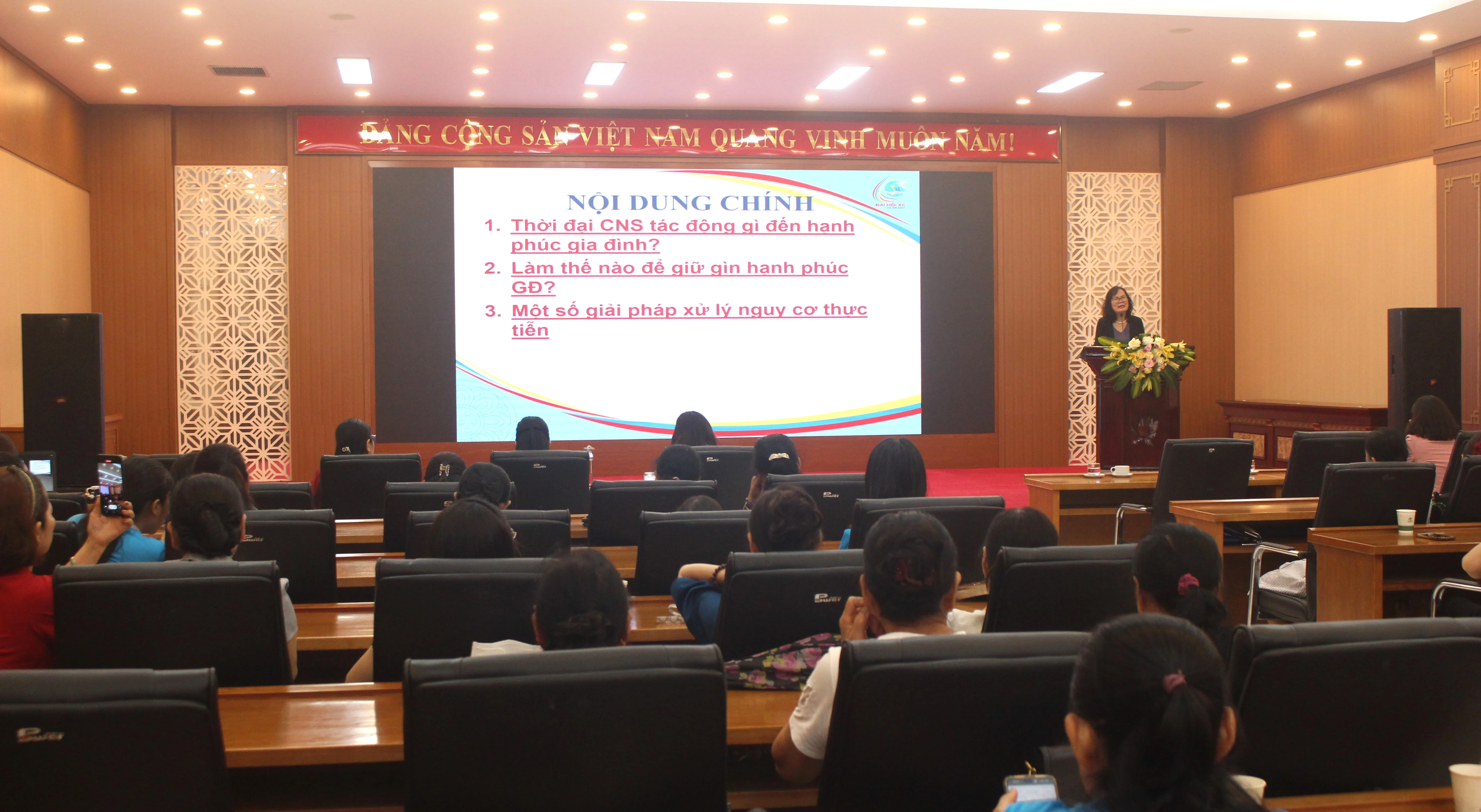 Hội nghị chuyên đề “Hạnh phúc gia đình thời đại công nghệ số”