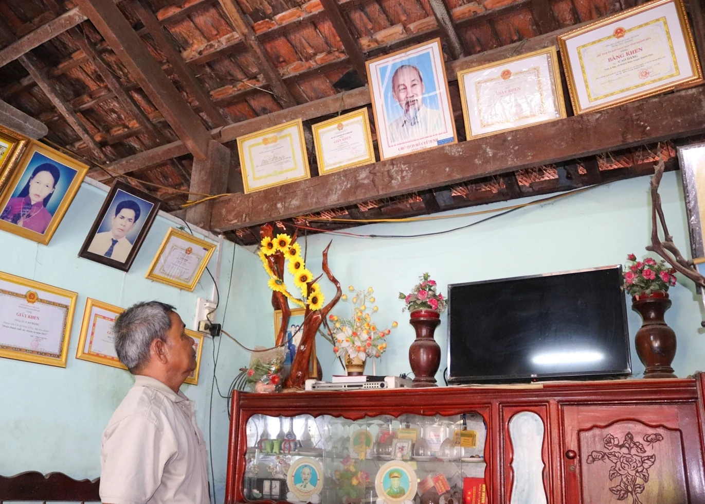 Cuộc sống mới ở thôn Bác Hồ