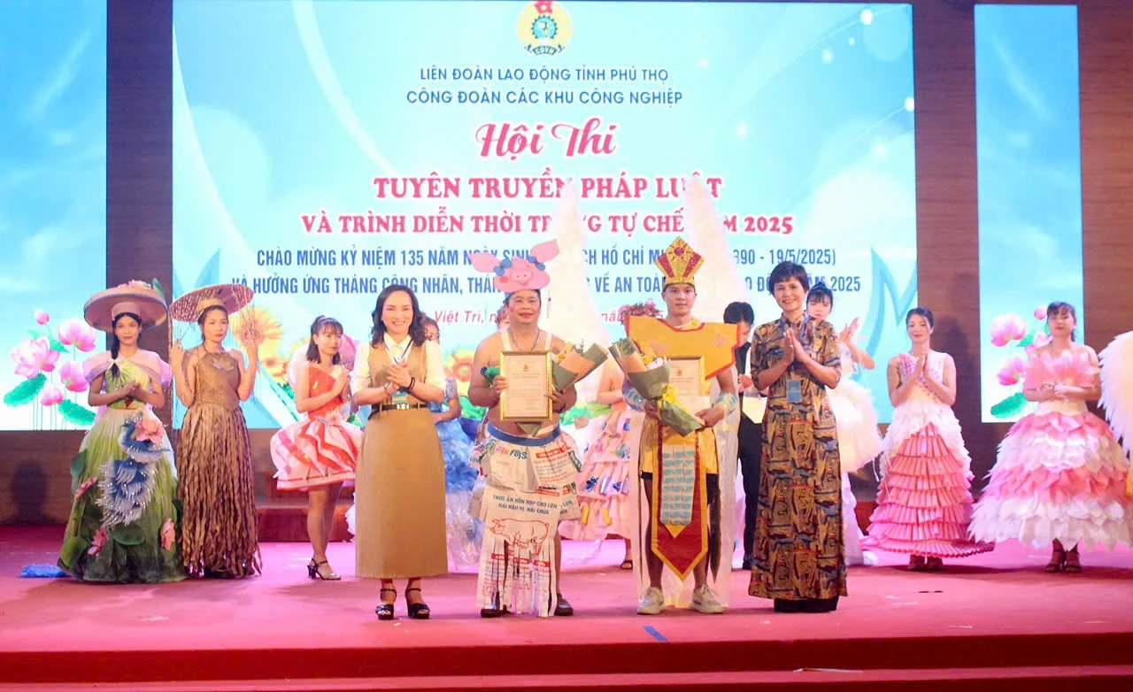 Hội thi tuyên truyền pháp luật và trình diễn thời trang tự chế