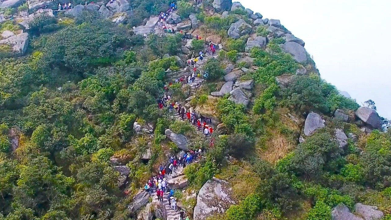 Khám phá Làng Nương Yên Tử với Yên Tử Tùng Lâm