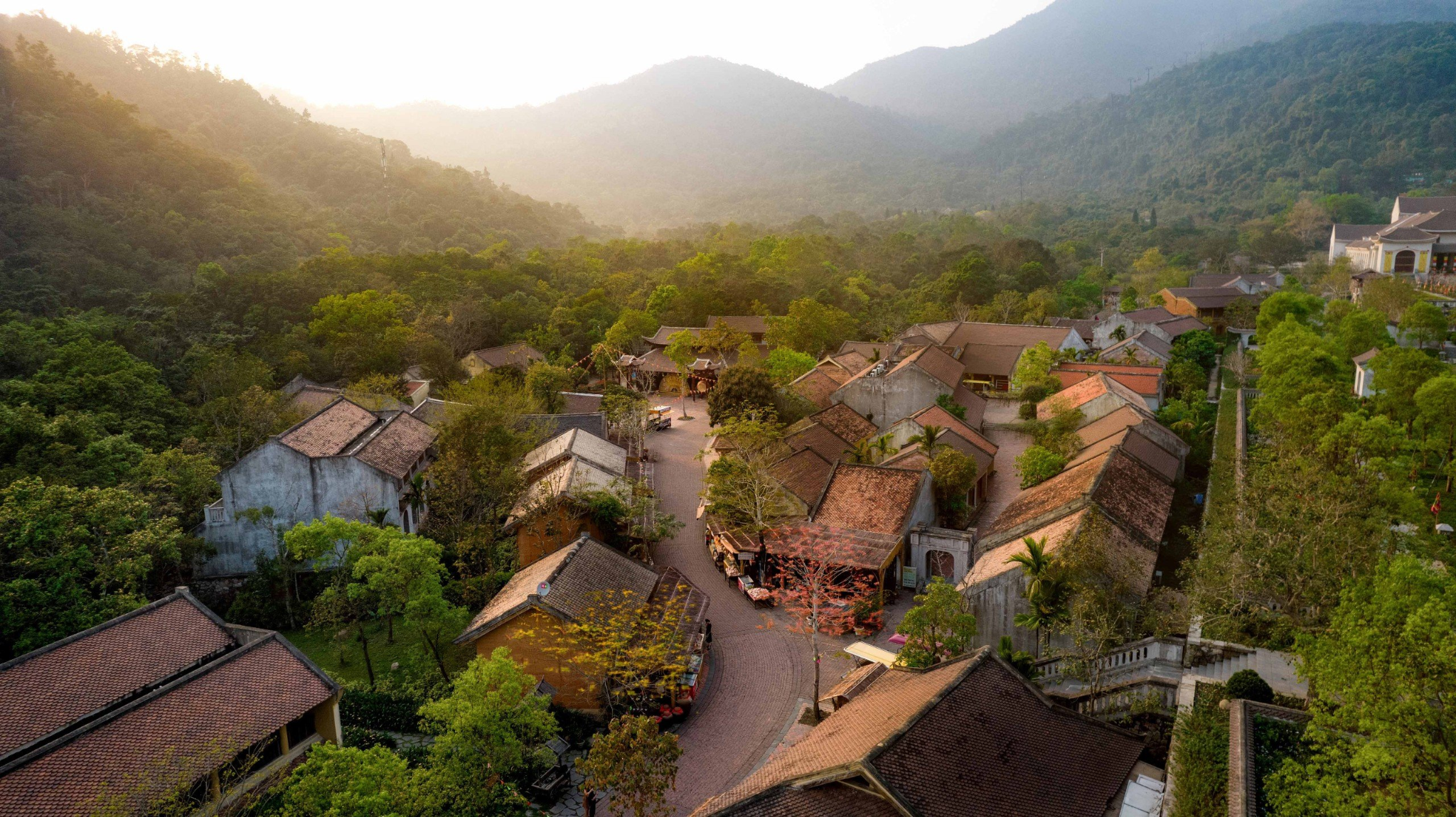 Khám phá Làng Nương Yên Tử với Yên Tử Tùng Lâm