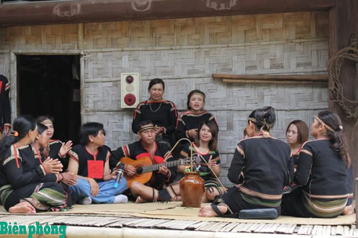 Chiếc vòng đồng giữa đại ngàn và lời thề thiêng của người Ê Đê