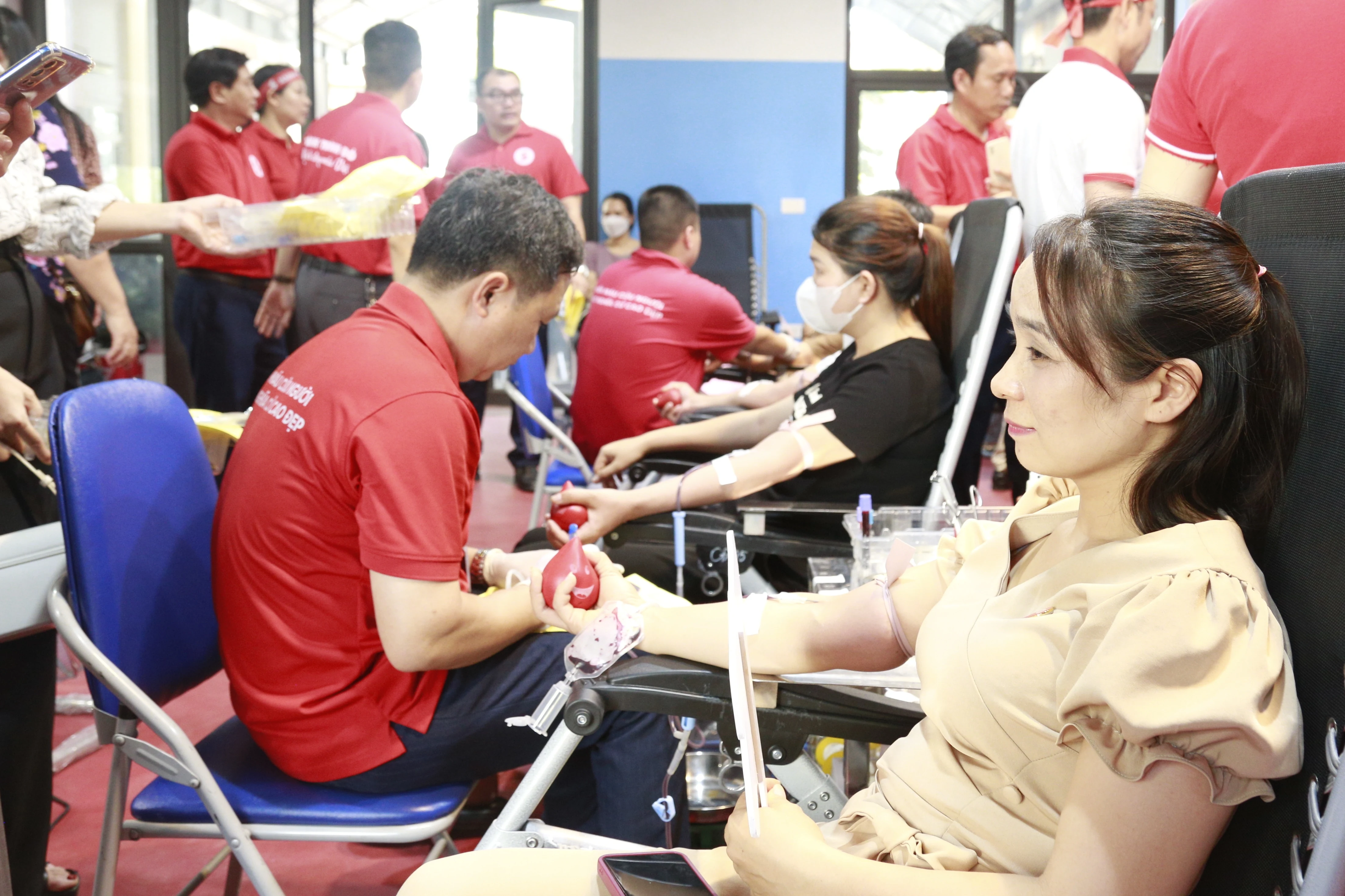 Khai mạc hành trình đỏ “Giọt hồng Đất Tổ”