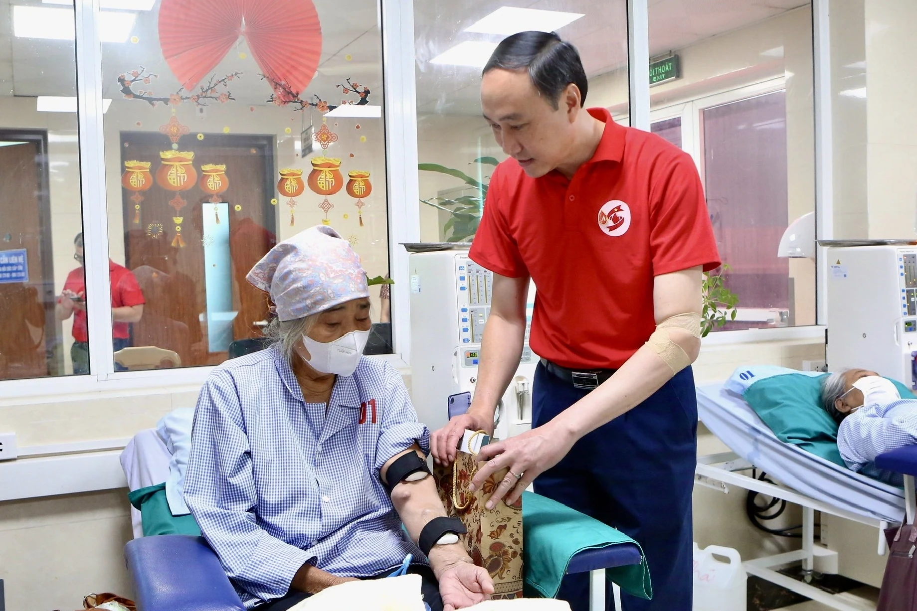 Khai mạc hành trình đỏ “Giọt hồng Đất Tổ”