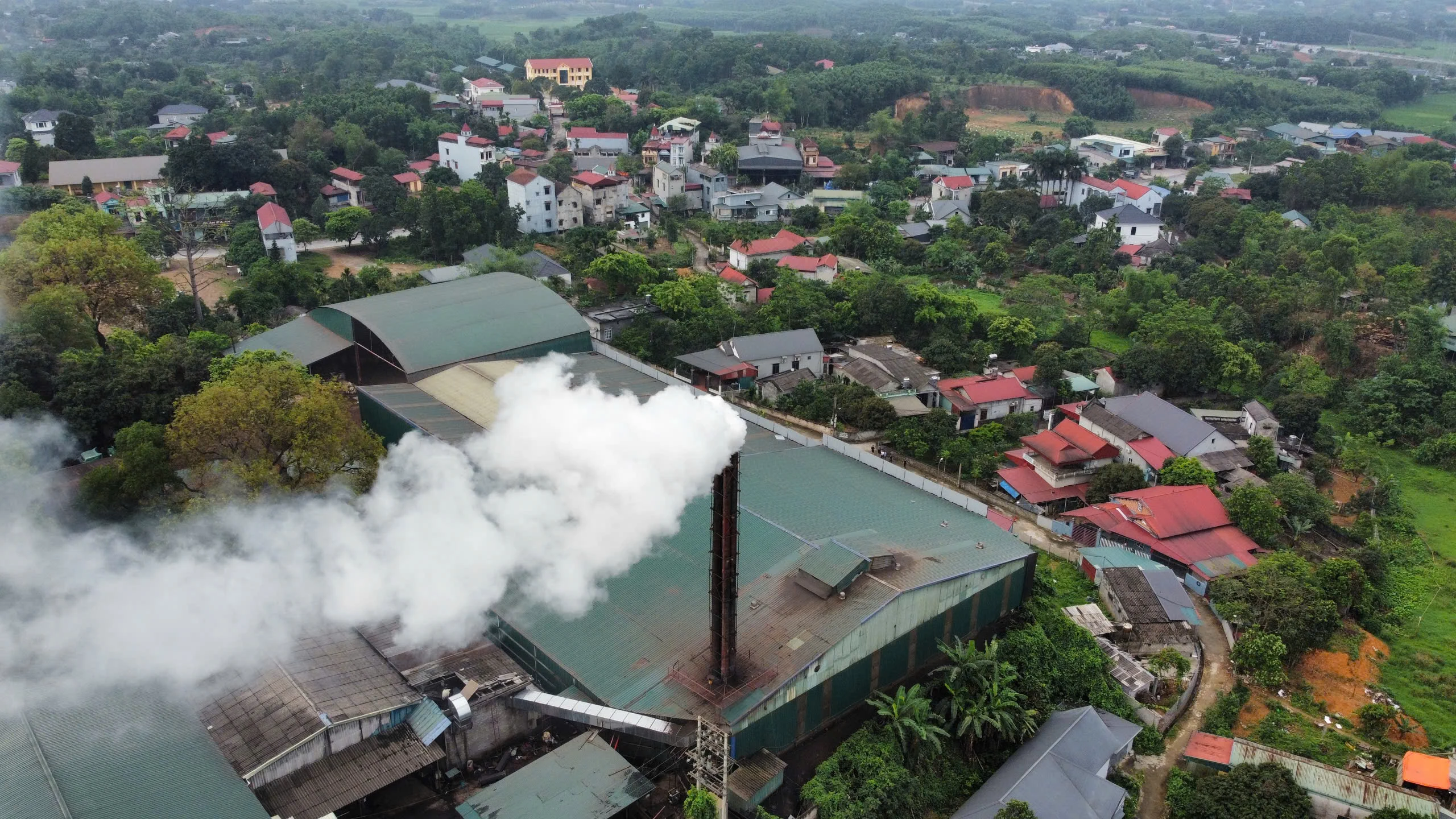 Công ty CP KD Wood phải đảm bảo xử lý nguồn thải mới được hoạt động trở lại