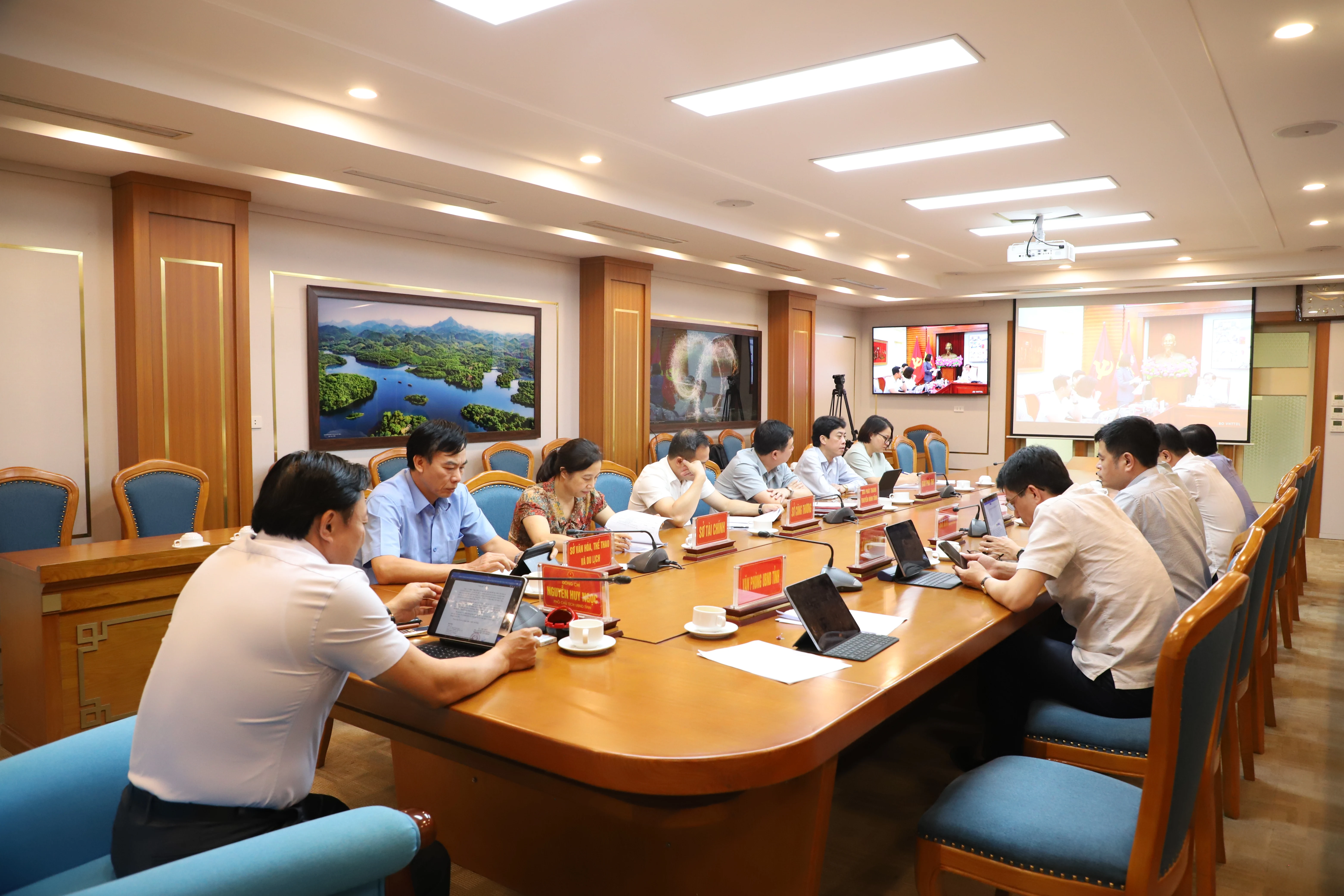 Họp trực tuyến Ban Tổ chức Triển lãm thành tựu kinh tế - xã hội nhân dịp kỷ niệm 80 năm ngày Quốc khánh 2/9