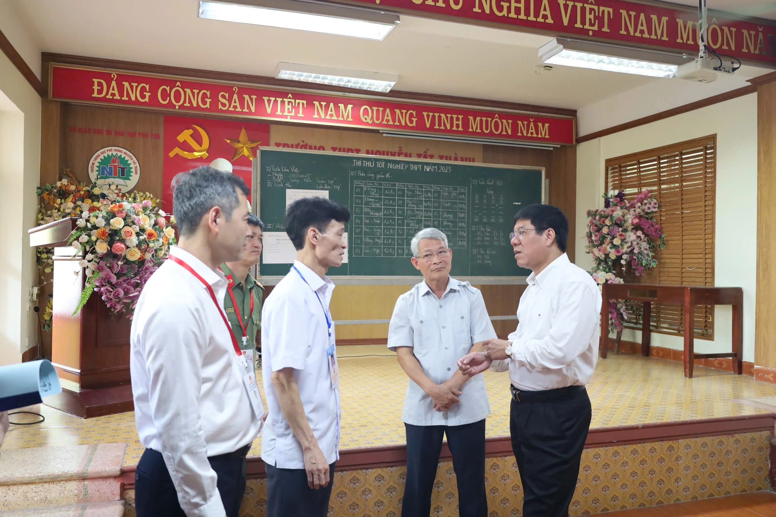 Kiểm tra công tác chuẩn bị tổ chức Kỳ thi tốt nghiệp THPT năm 2025 tại tỉnh Phú Thọ