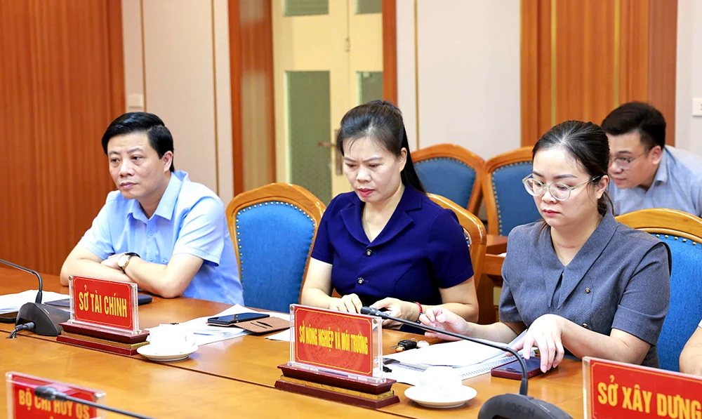 Hội nghị trực tuyến toàn quốc về: Triển khai xóa nhà tạm, nhà dột nát trên phạm vi cả nước; Các công trình, dự án trọng điểm ngành giao thông vận tải; Thúc đẩy đầu tư công năm 2025