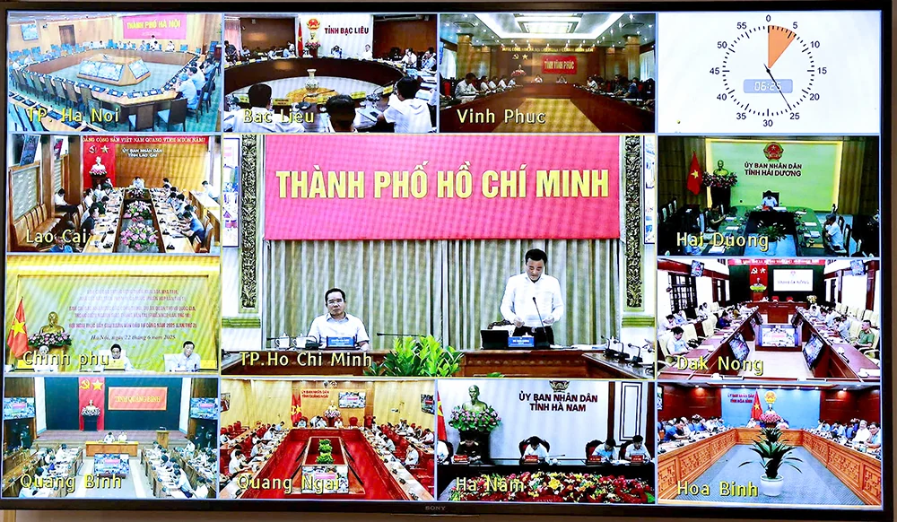 Hội nghị trực tuyến toàn quốc về: Triển khai xóa nhà tạm, nhà dột nát trên phạm vi cả nước; Các công trình, dự án trọng điểm ngành giao thông vận tải; Thúc đẩy đầu tư công năm 2025