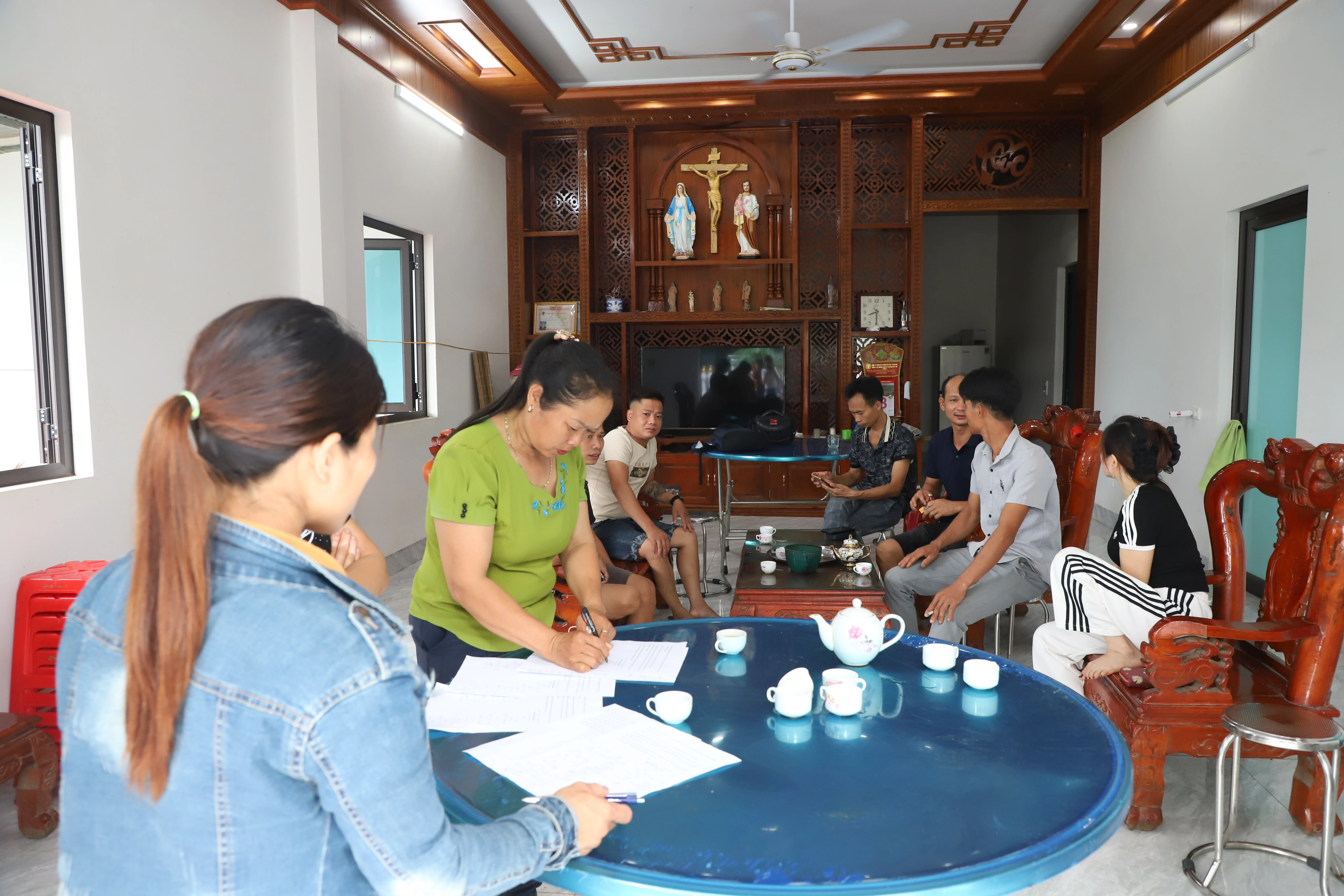 Xử lý gia hạn thẻ BHYT cho học sinh tại Trường THCS Ngô Xá