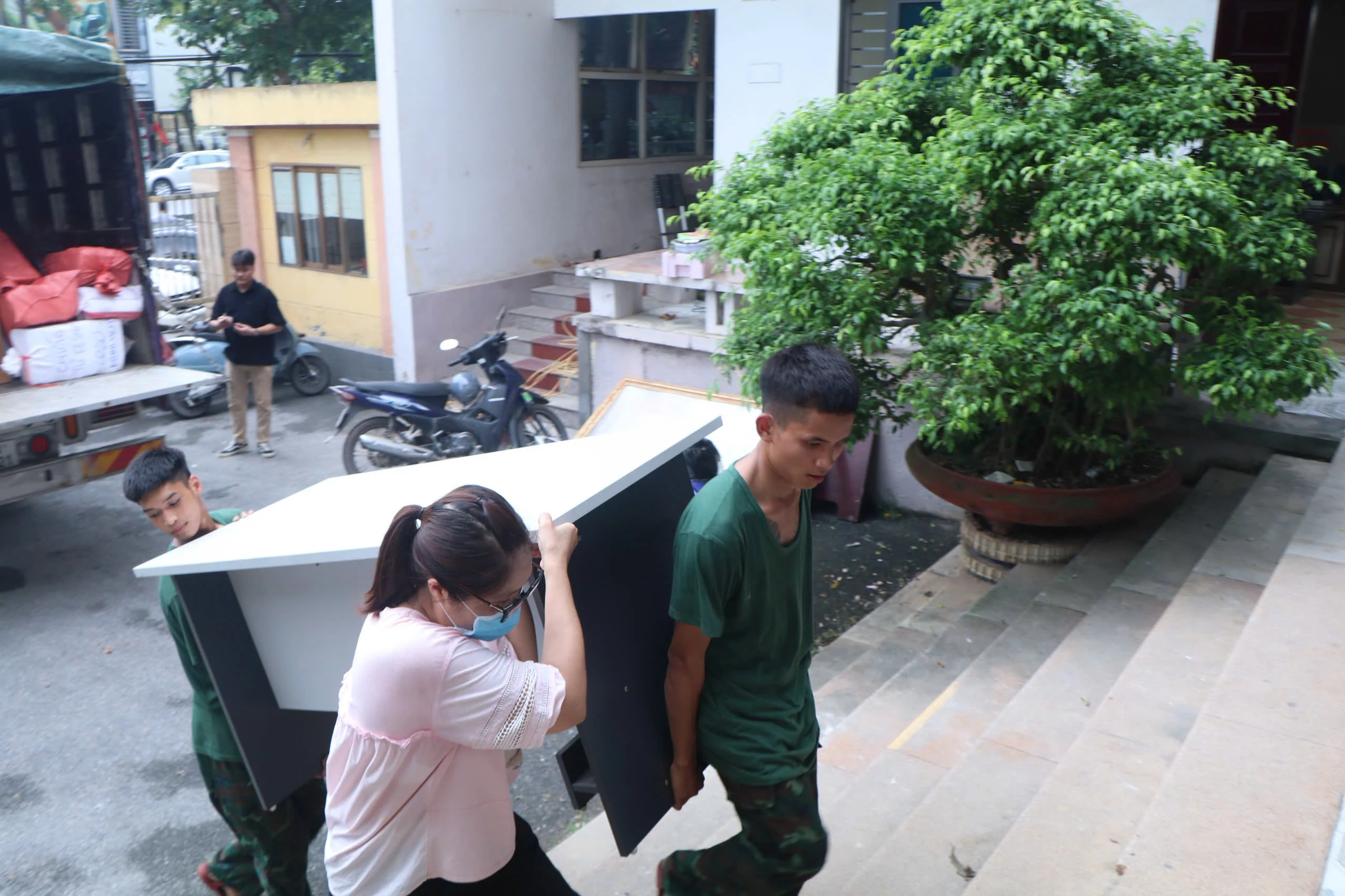 Các đơn vị hành chính mới khẩn trương sắp xếp ổn định trụ sở