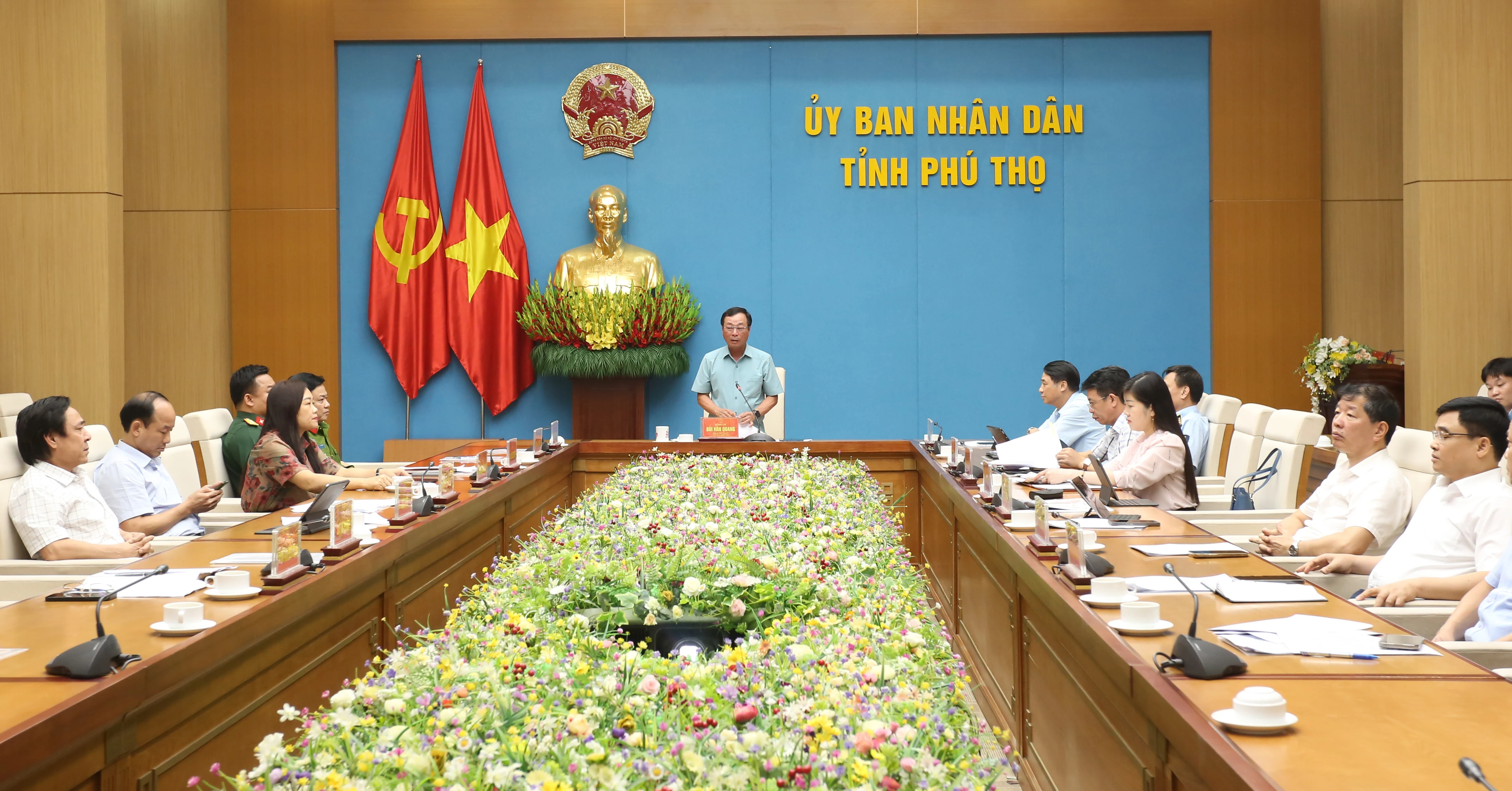 Kiên quyết đấu tranh, ngăn chặn đẩy lùi tình trạng buôn lậu, gian lận thương mại, hàng giả và xâm phạm sở hữu trí tuệ