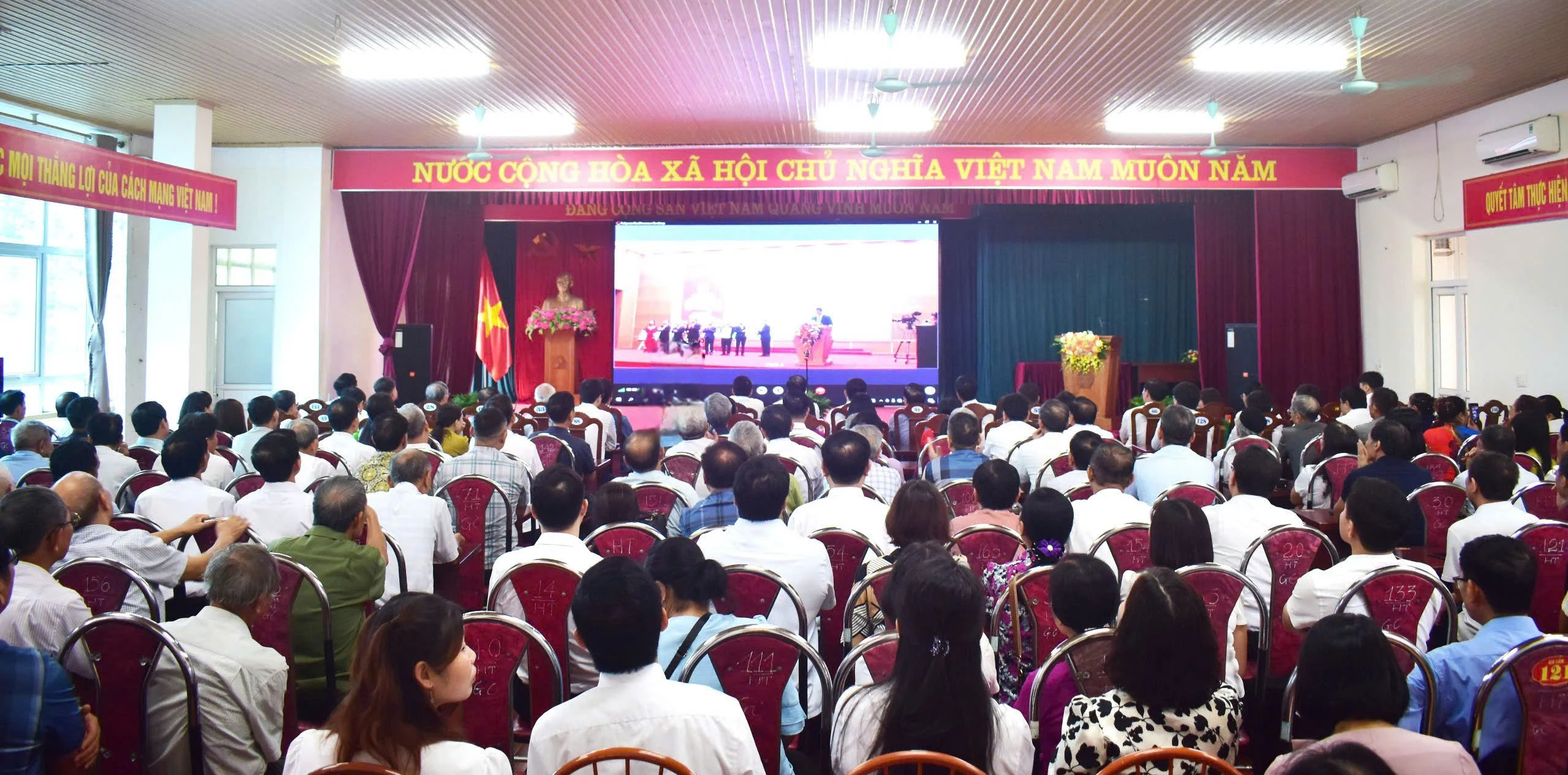 Kỳ vọng vào bước chuyển mới