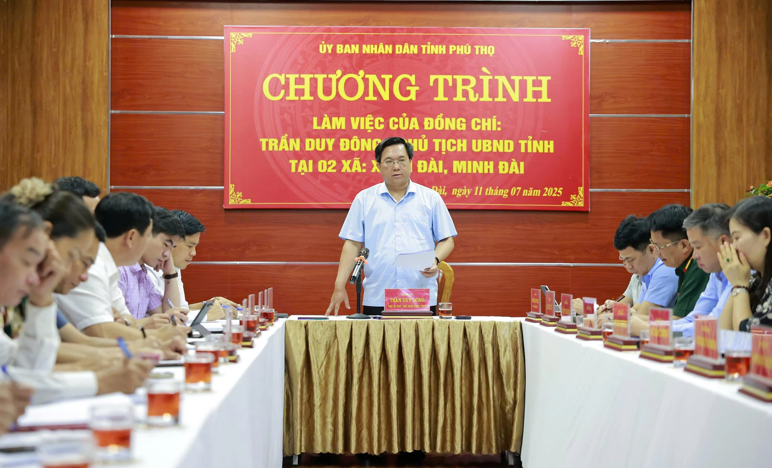 Chủ tịch UBND tỉnh Trần Duy Đông thăm và làm việc tại xã Minh Đài và Xuân Đài